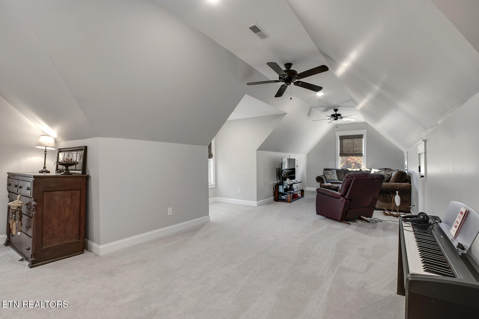 206 Atoka Place Loudon TN 37774