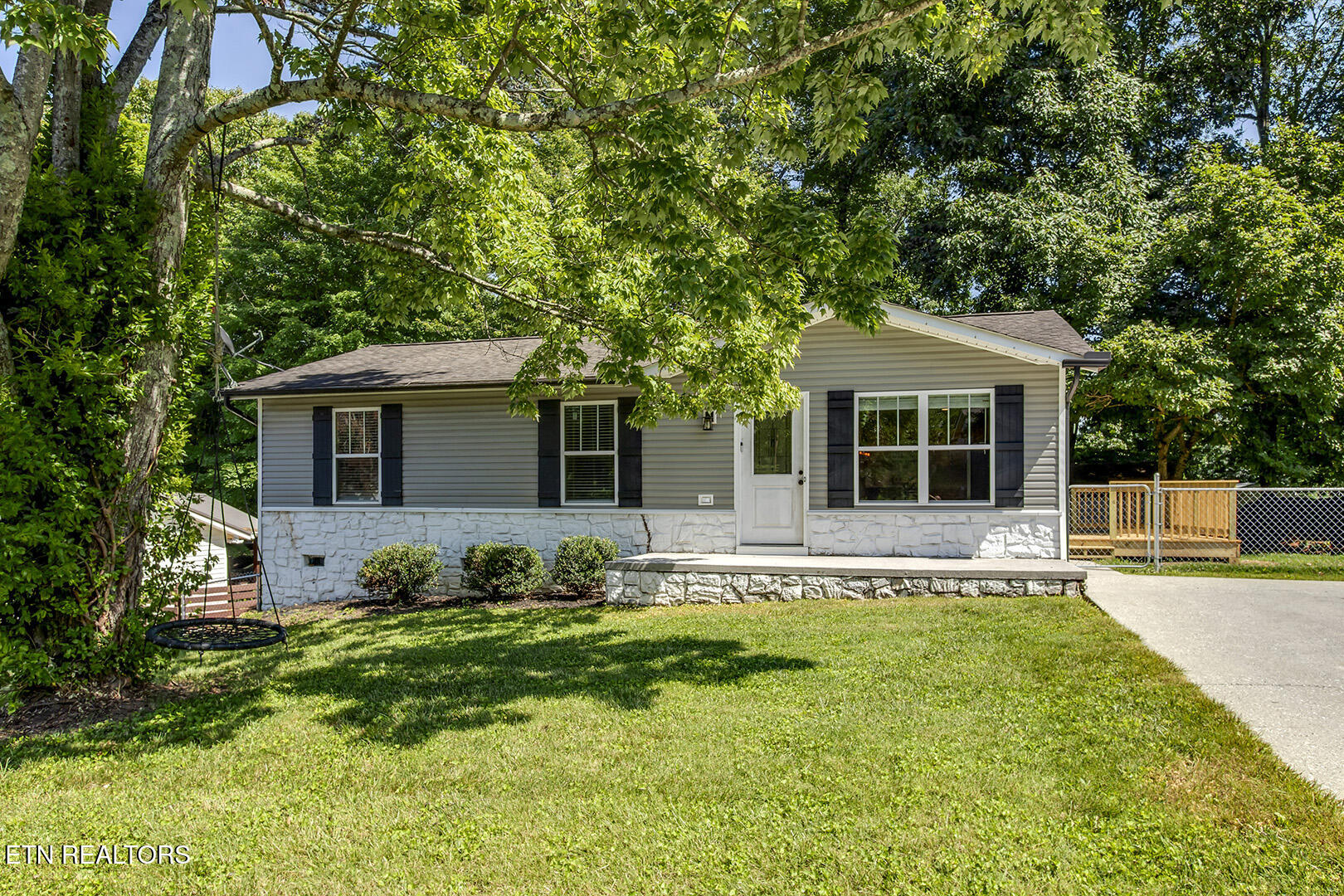 5112 Middle Ridge Lane Knoxville TN 37921