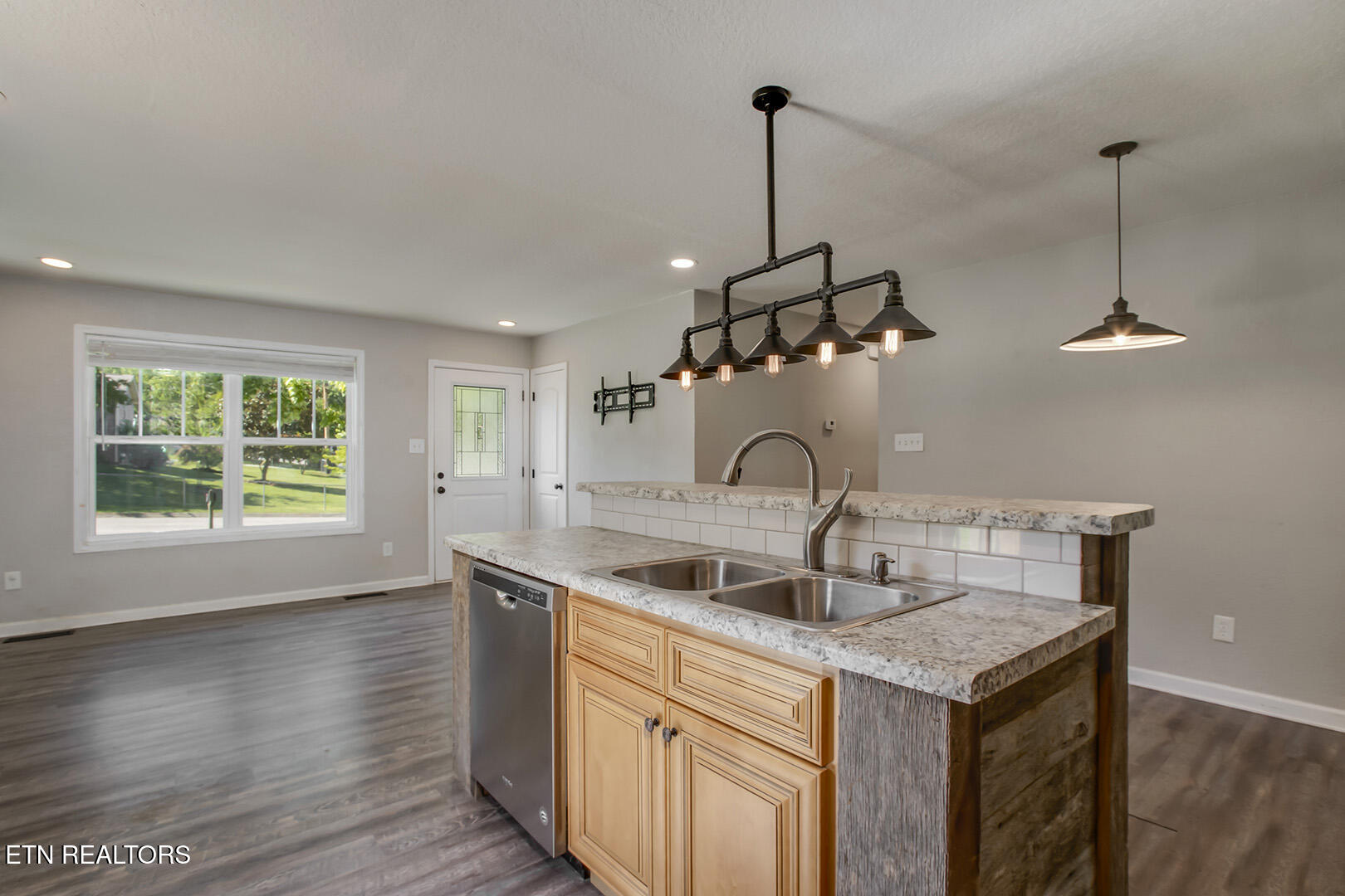 5112 Middle Ridge Lane Knoxville TN 37921