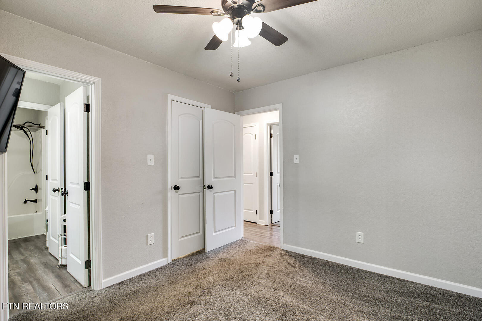 5112 Middle Ridge Lane Knoxville TN 37921
