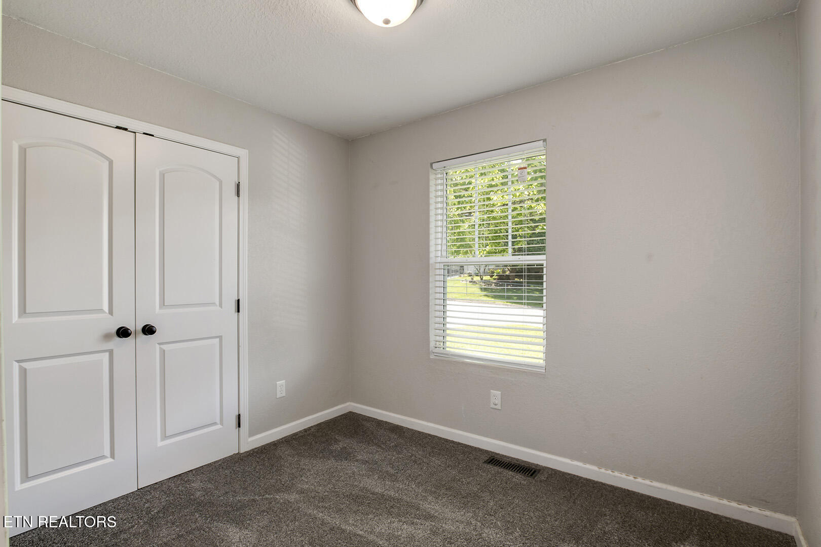 5112 Middle Ridge Lane Knoxville TN 37921
