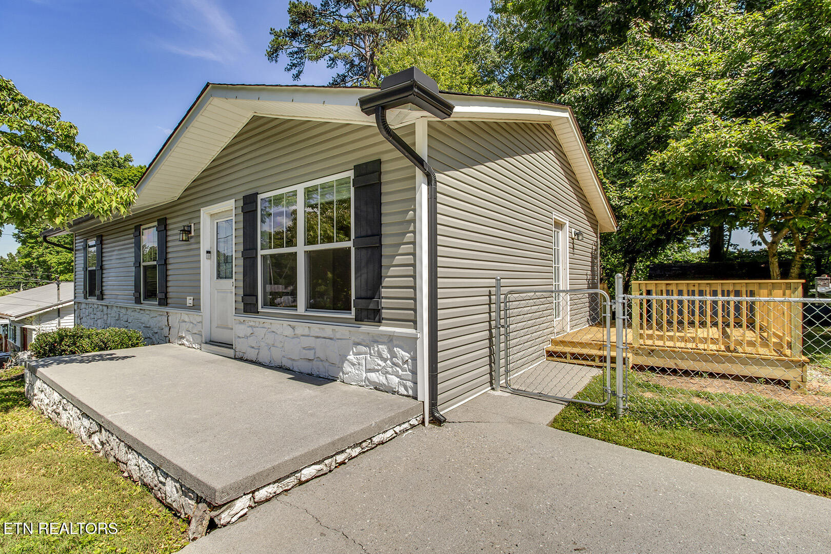 5112 Middle Ridge Lane Knoxville TN 37921