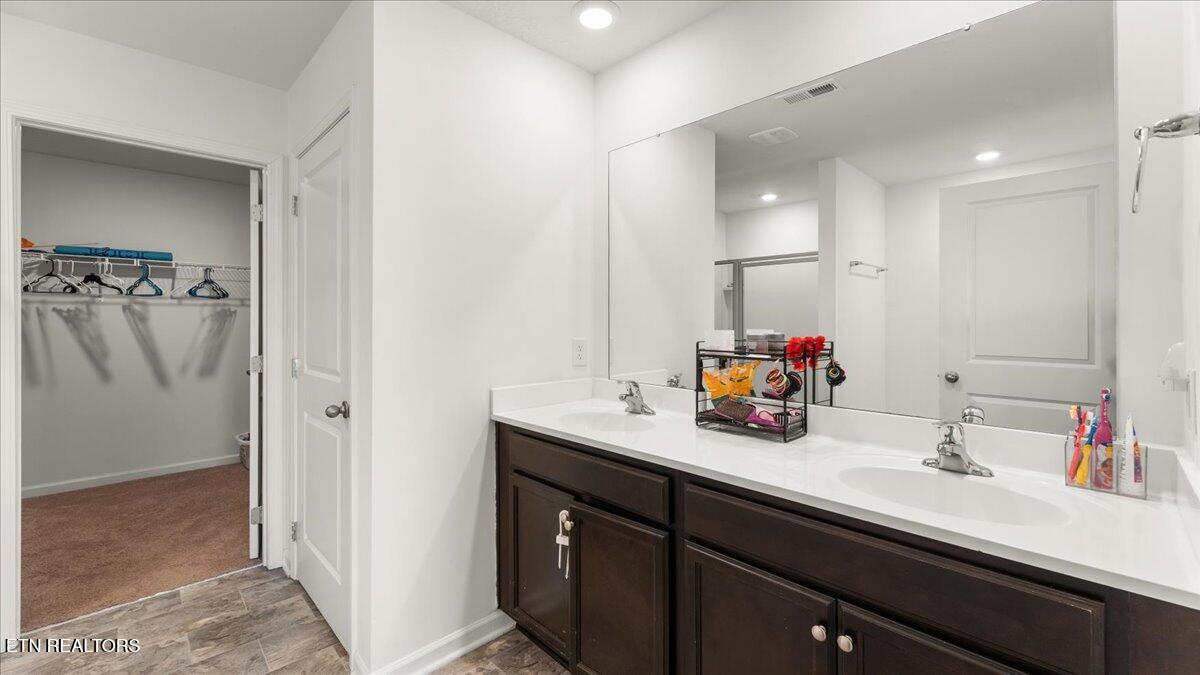 240 Summer Glenn Lane Loudon TN 37774