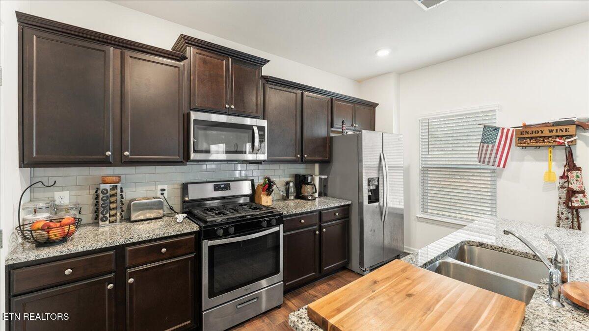 240 Summer Glenn Lane Loudon TN 37774