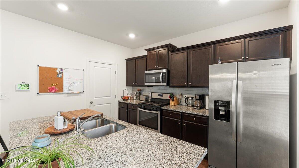 240 Summer Glenn Lane Loudon TN 37774