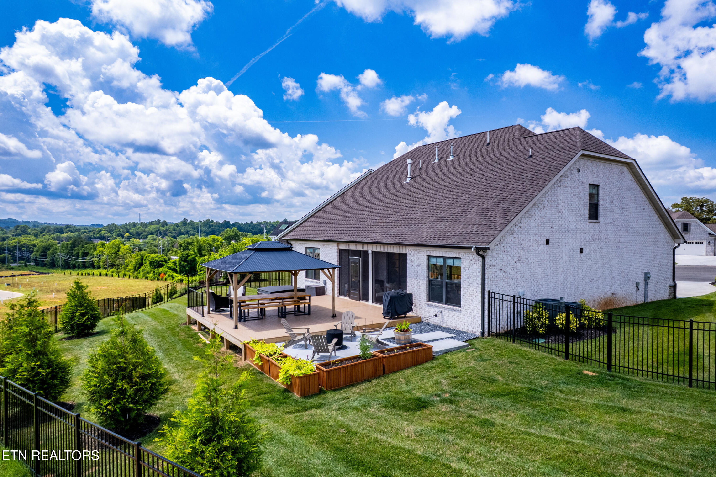 934 Sweatleaf Lane Knoxville TN 37934