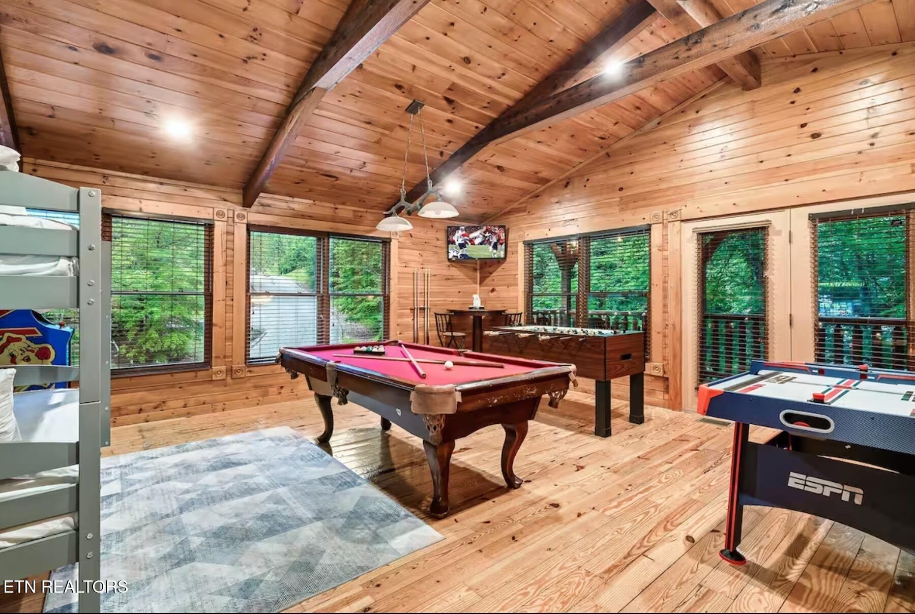 646 Gatlinburg Falls Way Gatlinburg TN 37738