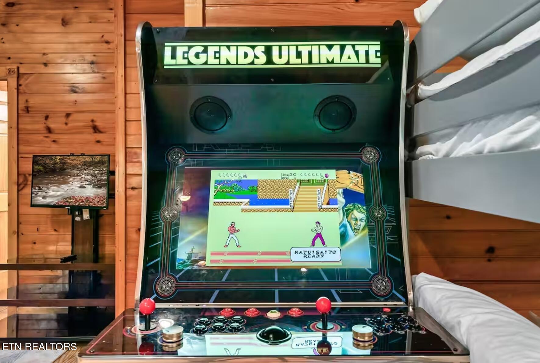 646 Gatlinburg Falls Way Gatlinburg TN 37738