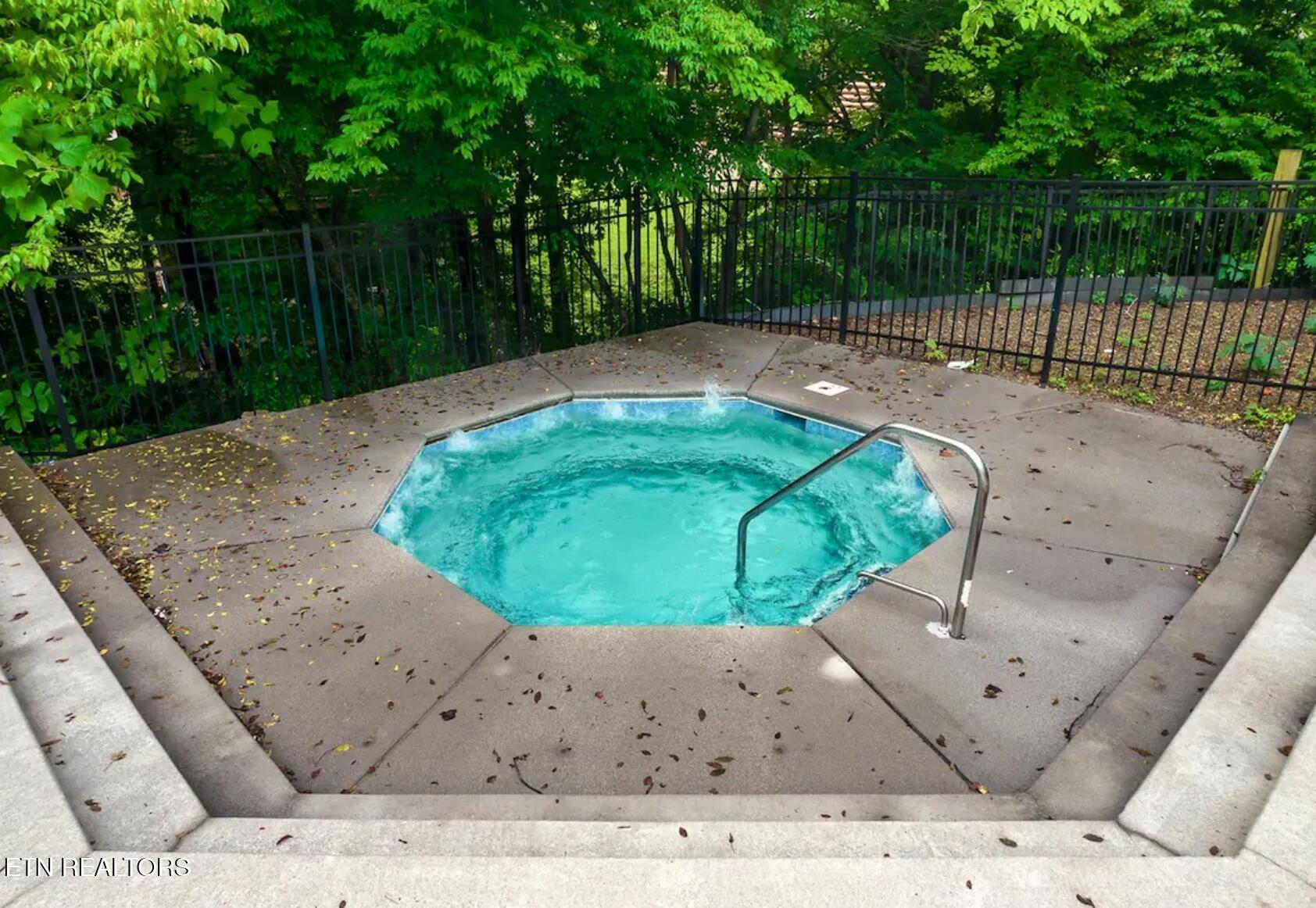 646 Gatlinburg Falls Way Gatlinburg TN 37738