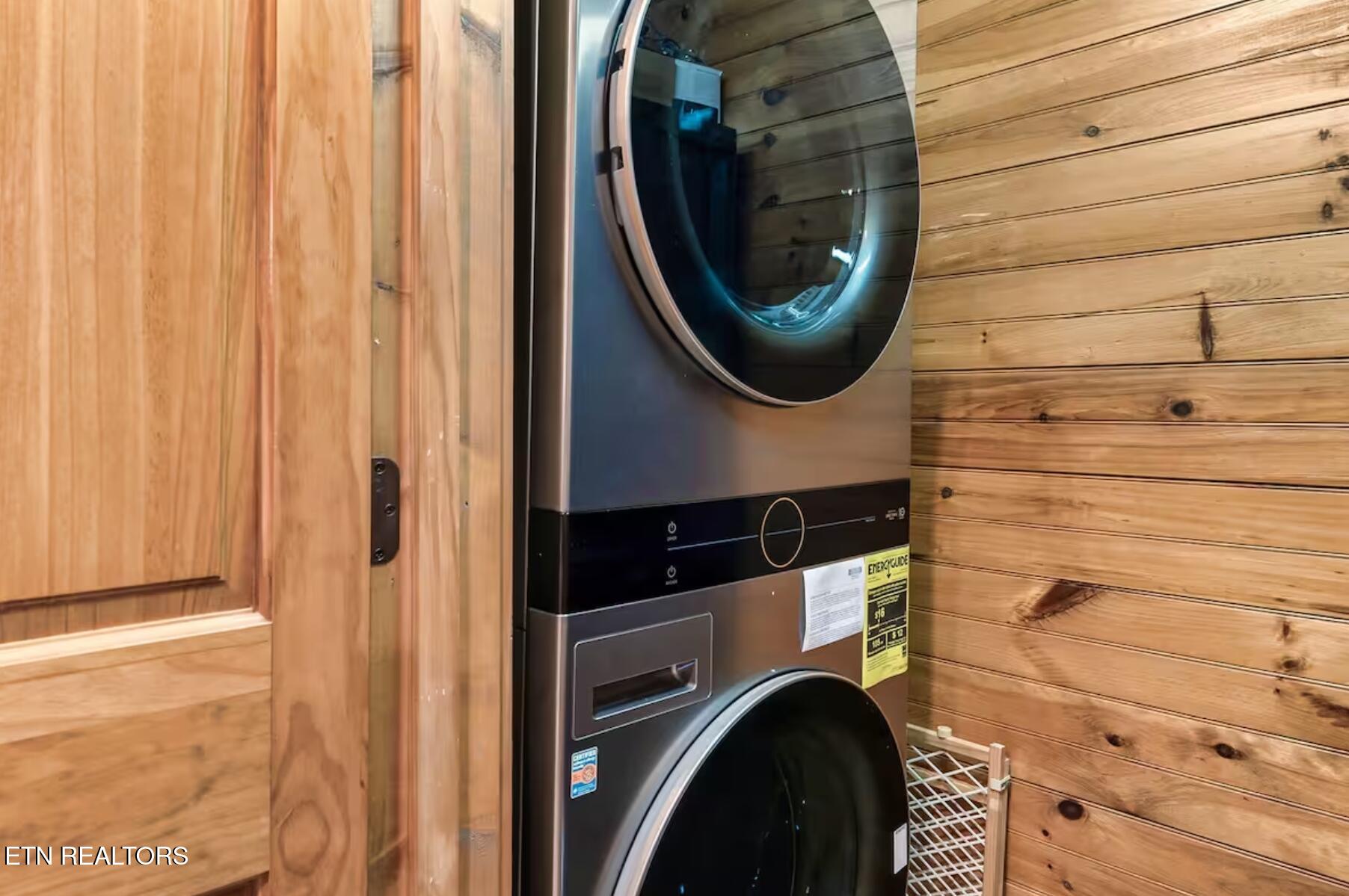 646 Gatlinburg Falls Way Gatlinburg TN 37738