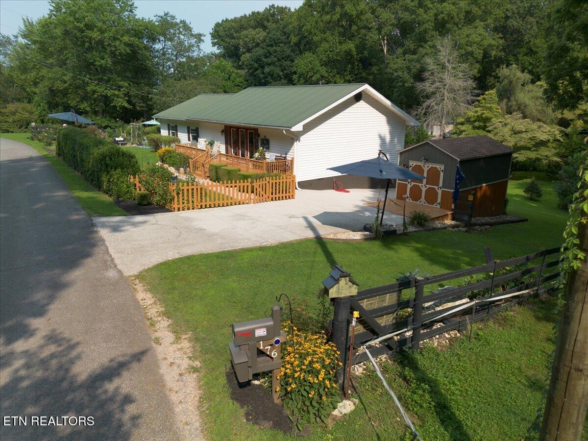 176 Bostie Maire Lane Clinton TN 37716