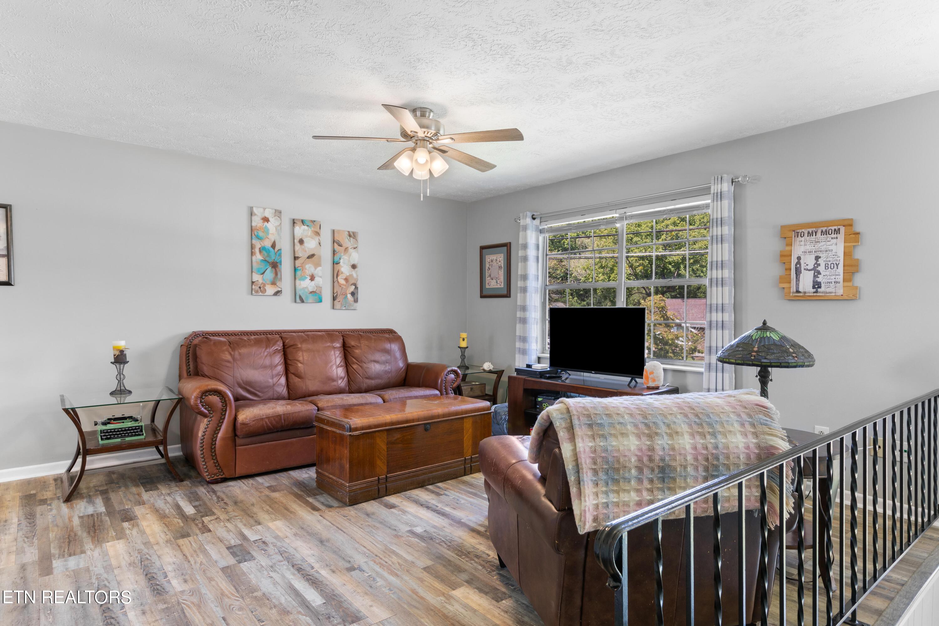 5816 NW Wooded Acres Drive Knoxville TN 37921