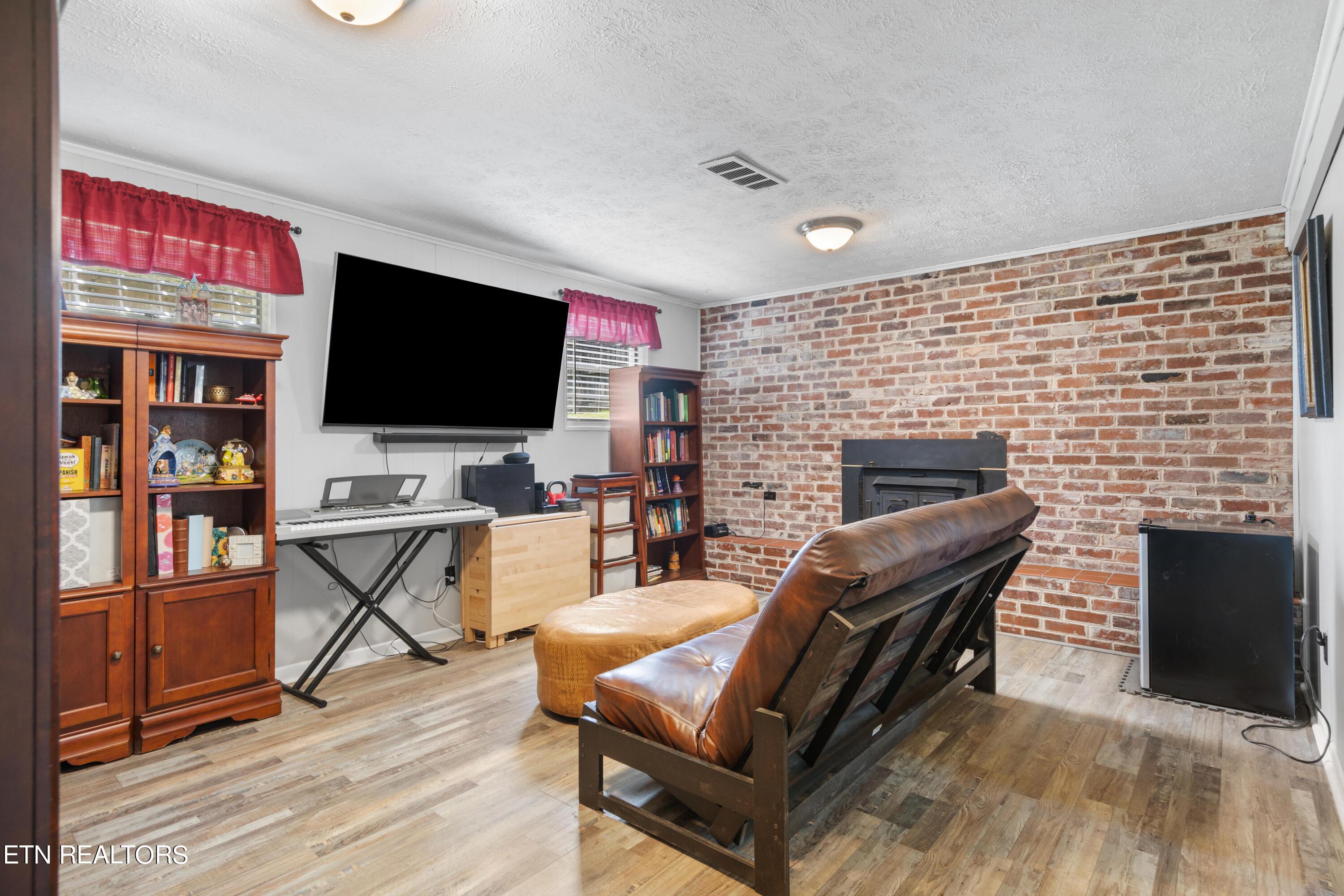 5816 NW Wooded Acres Drive Knoxville TN 37921