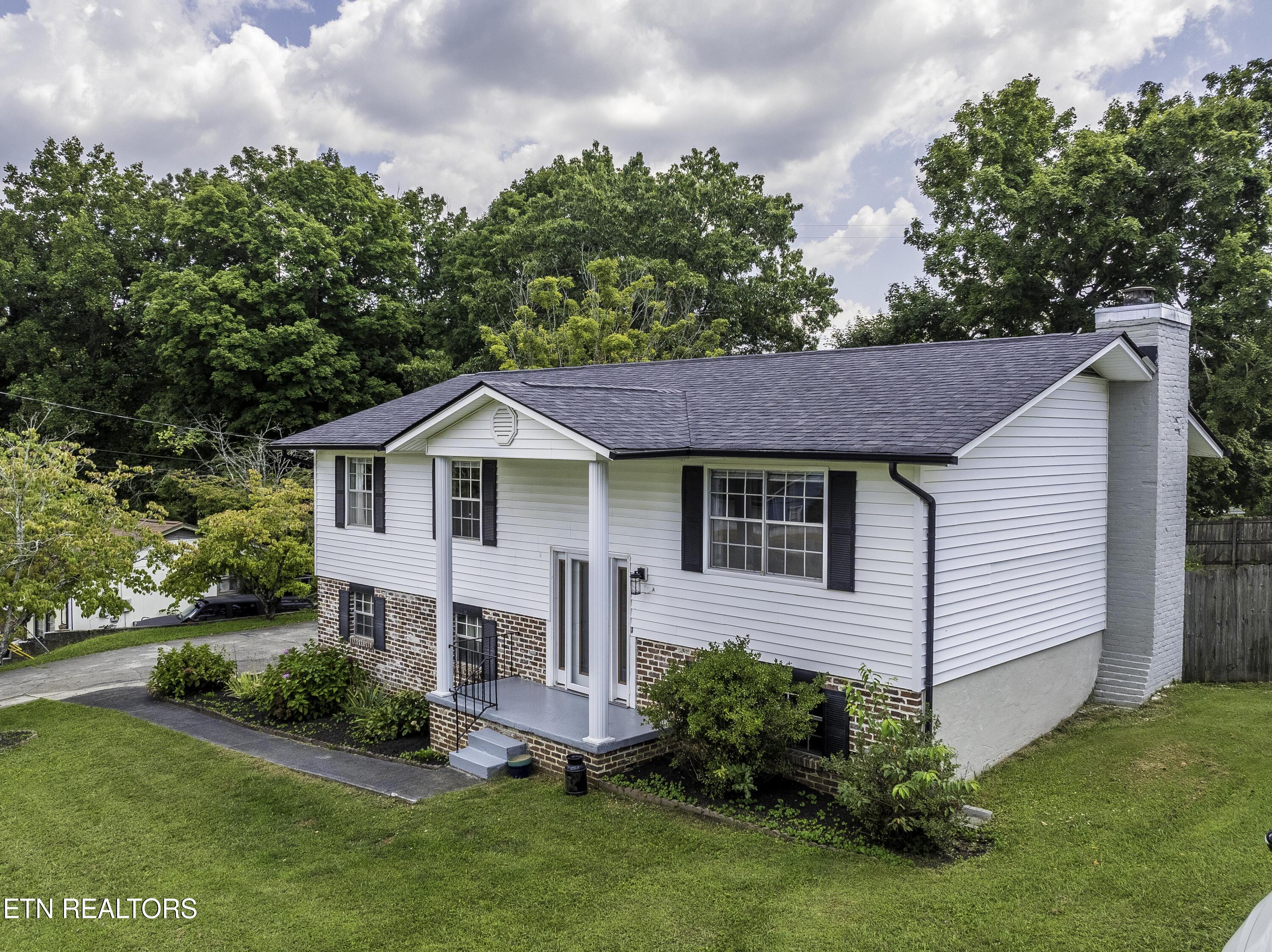 5816 NW Wooded Acres Drive Knoxville TN 37921