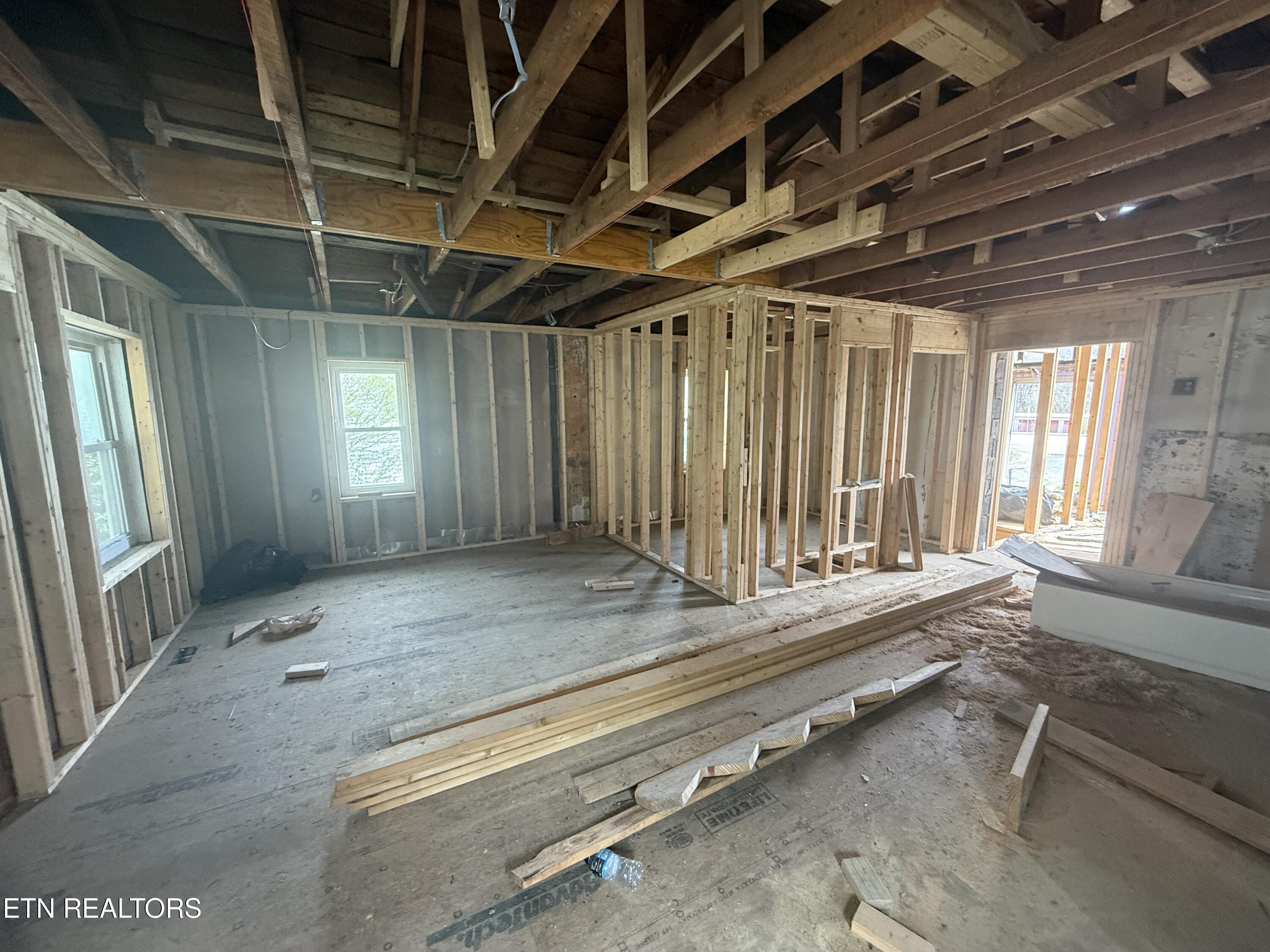 411 Hen Valley Road Oliver Springs TN 37840