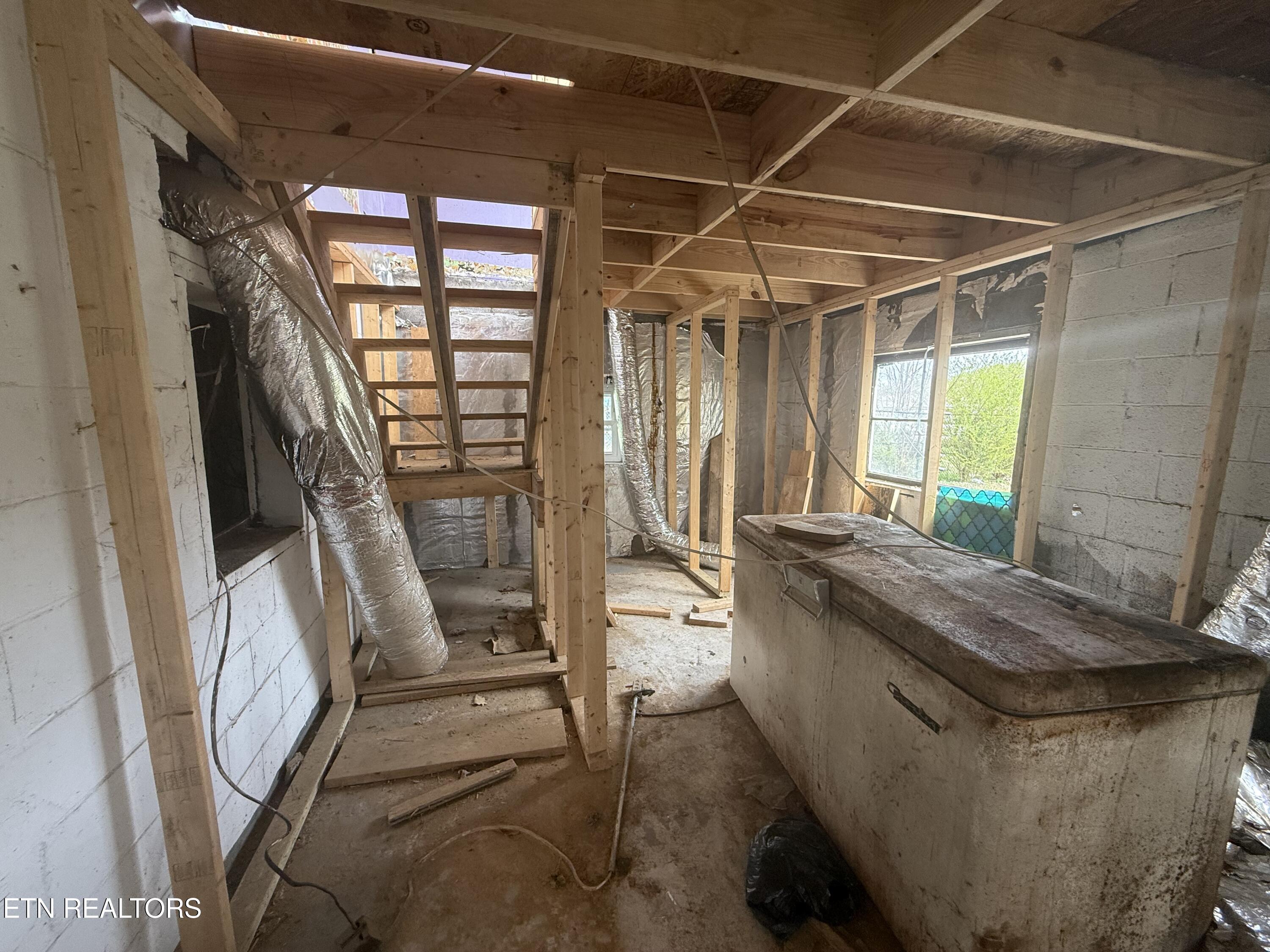 411 Hen Valley Road Oliver Springs TN 37840