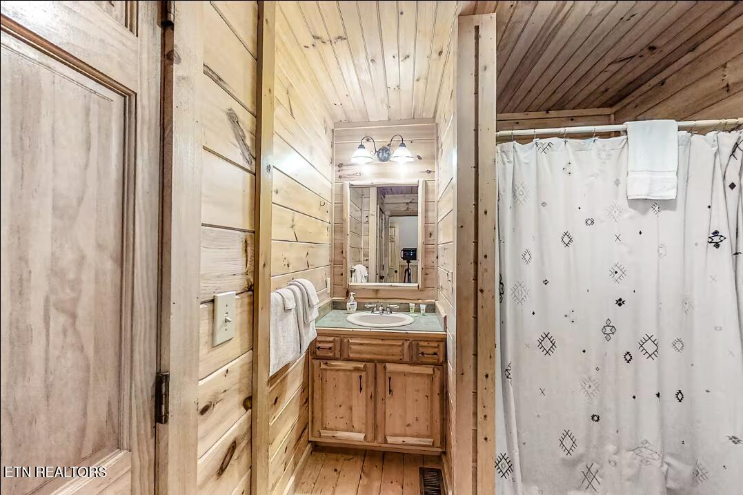 1960 Oakmont Drive Sevierville TN 37876