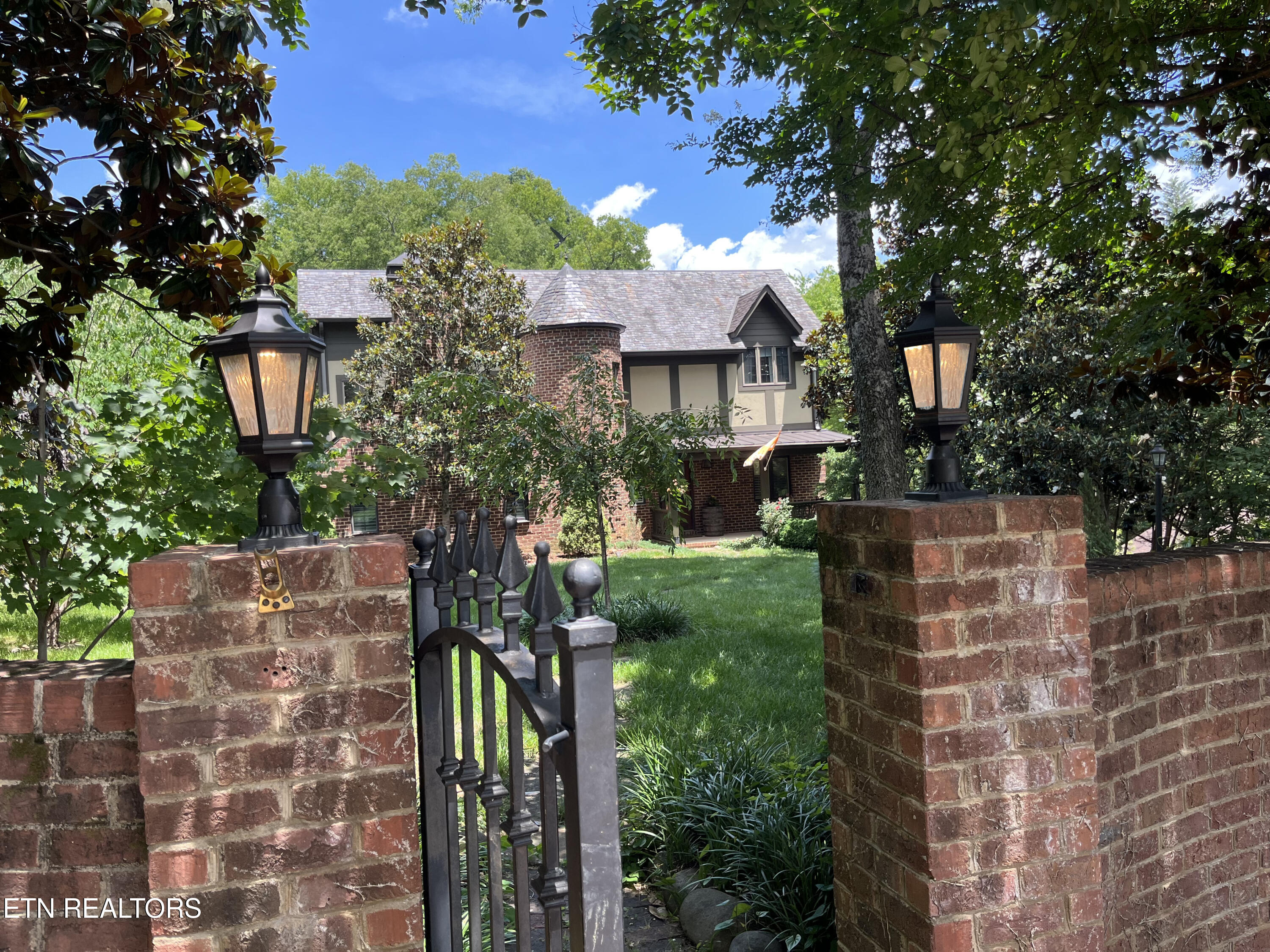 516 Scenic Drive Knoxville TN 37919