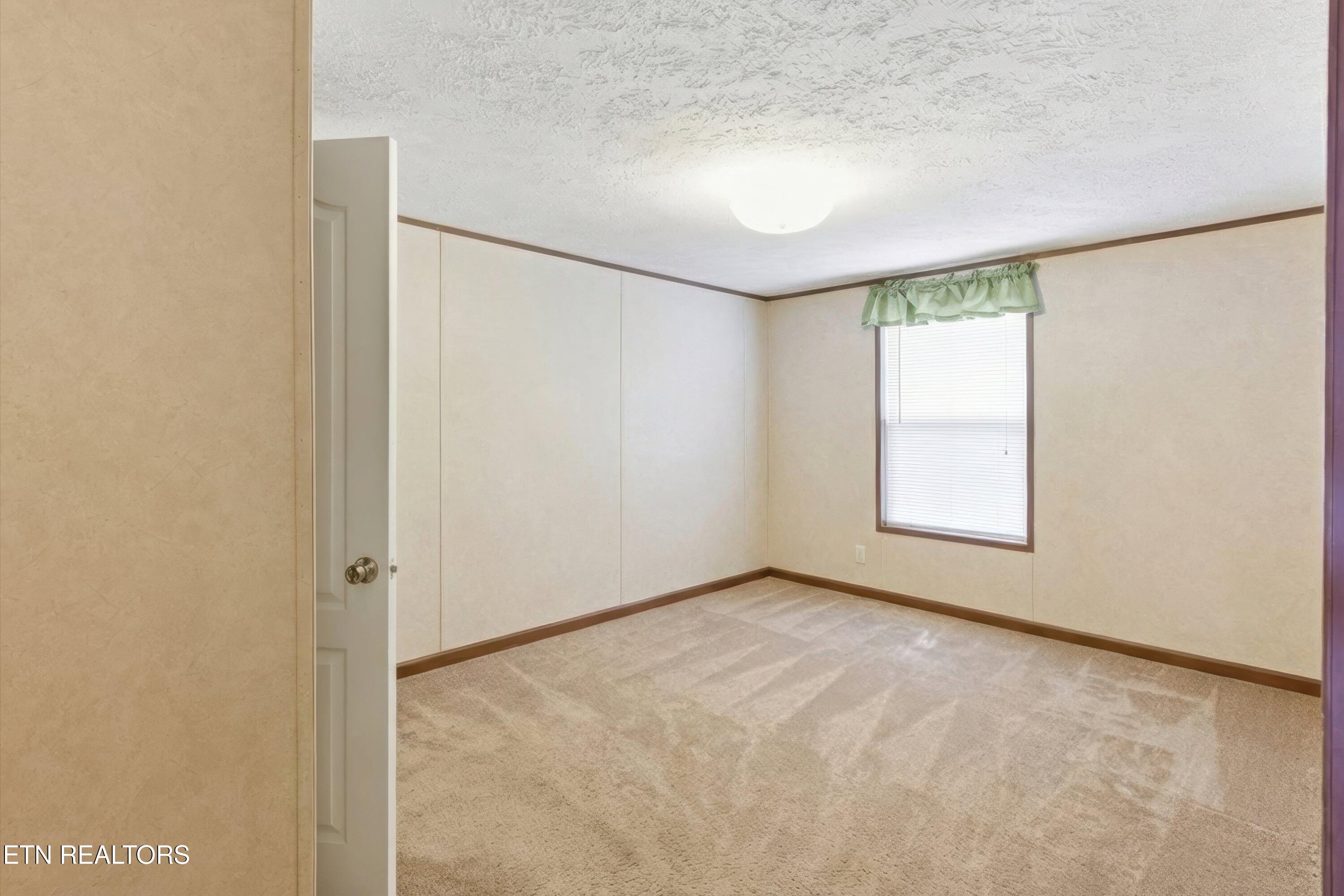 2124 Rainwater Road Dandridge TN 37725