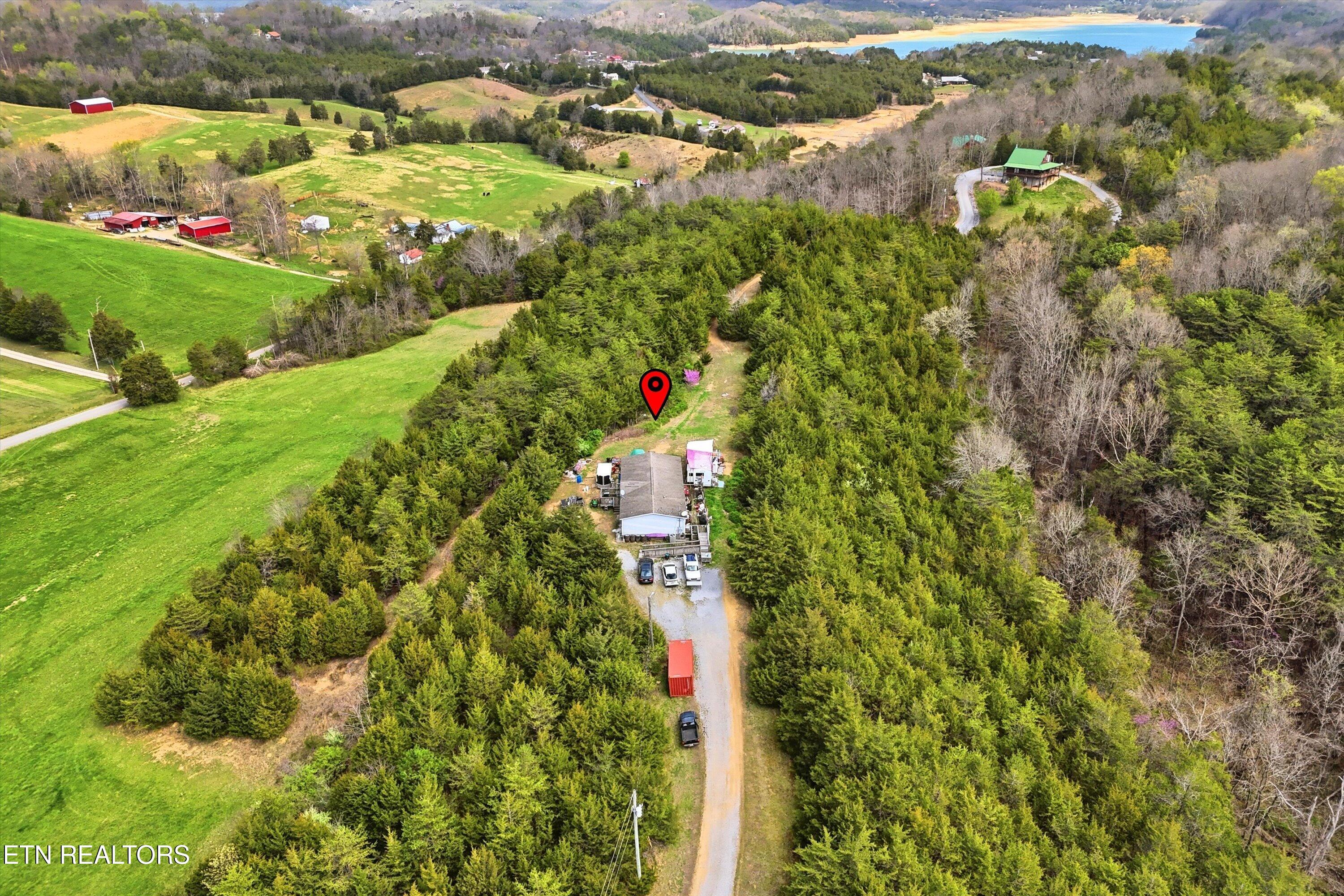 2124 Rainwater Road Dandridge TN 37725