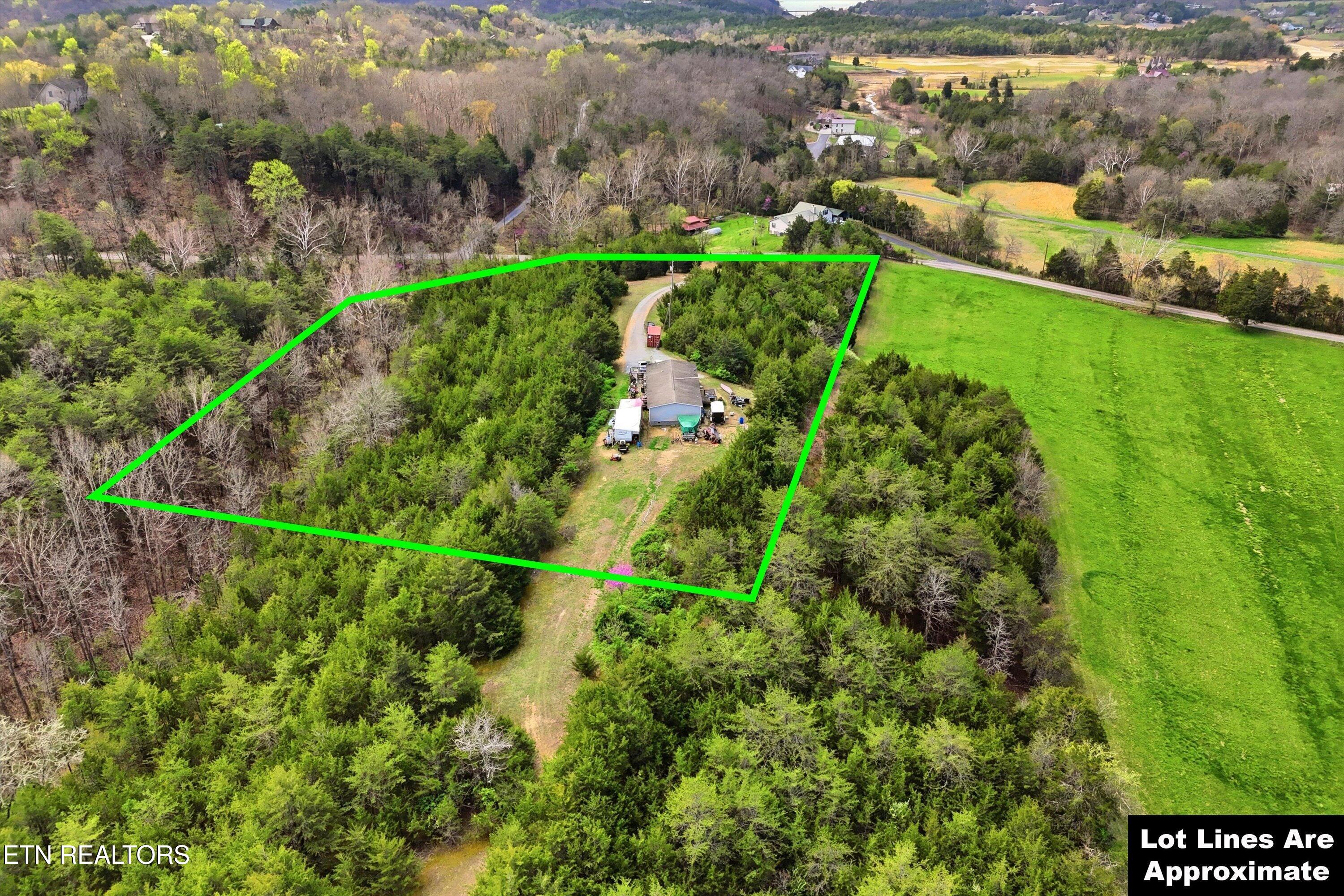 2124 Rainwater Road Dandridge TN 37725