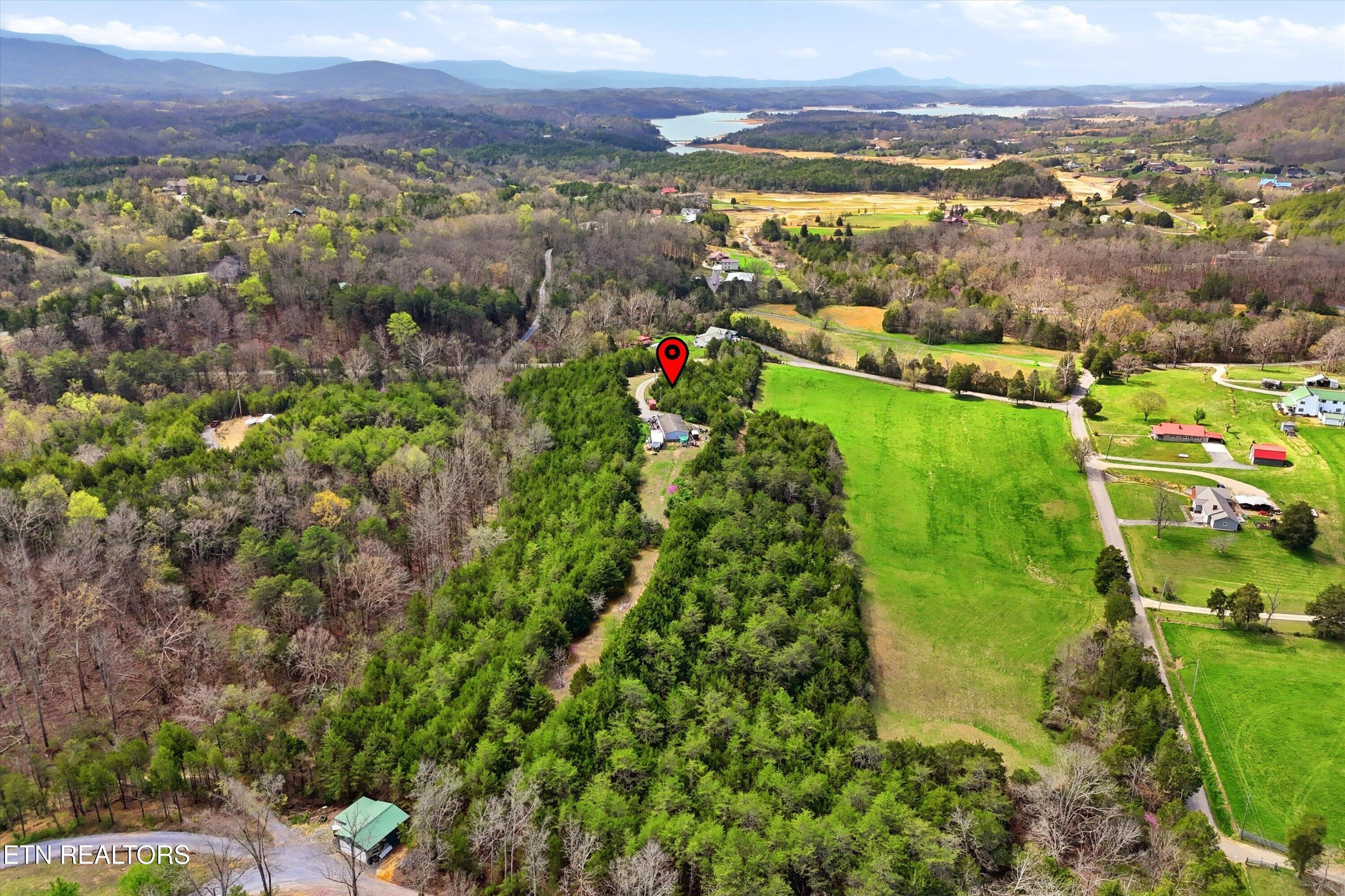 2124 Rainwater Road Dandridge TN 37725