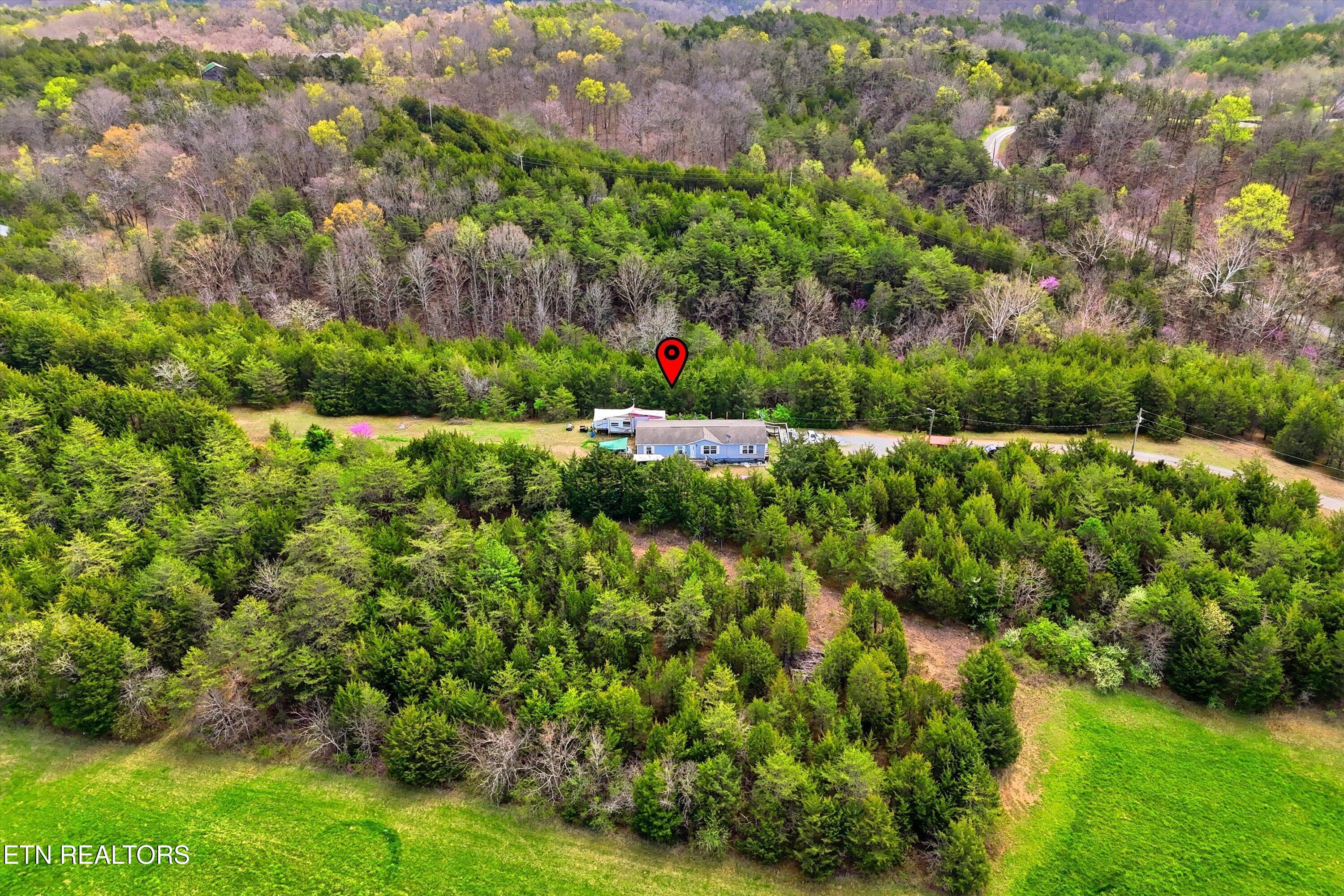 2124 Rainwater Road Dandridge TN 37725