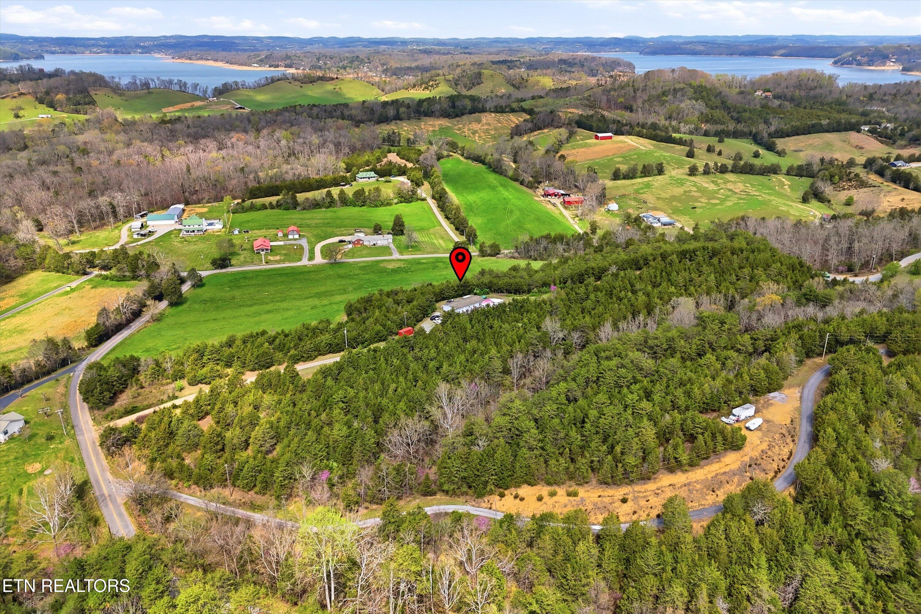 2124 Rainwater Road Dandridge TN 37725