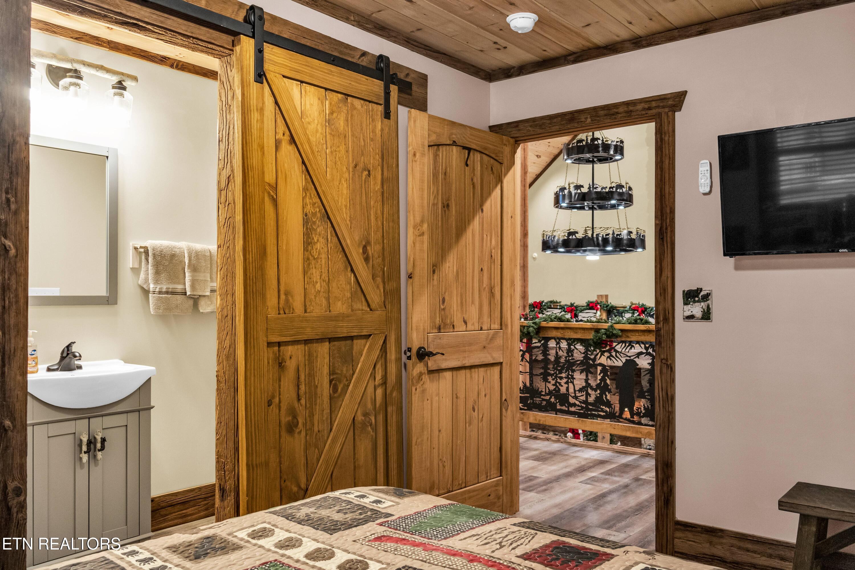 173 Rafter Road Tellico Plains TN 37385