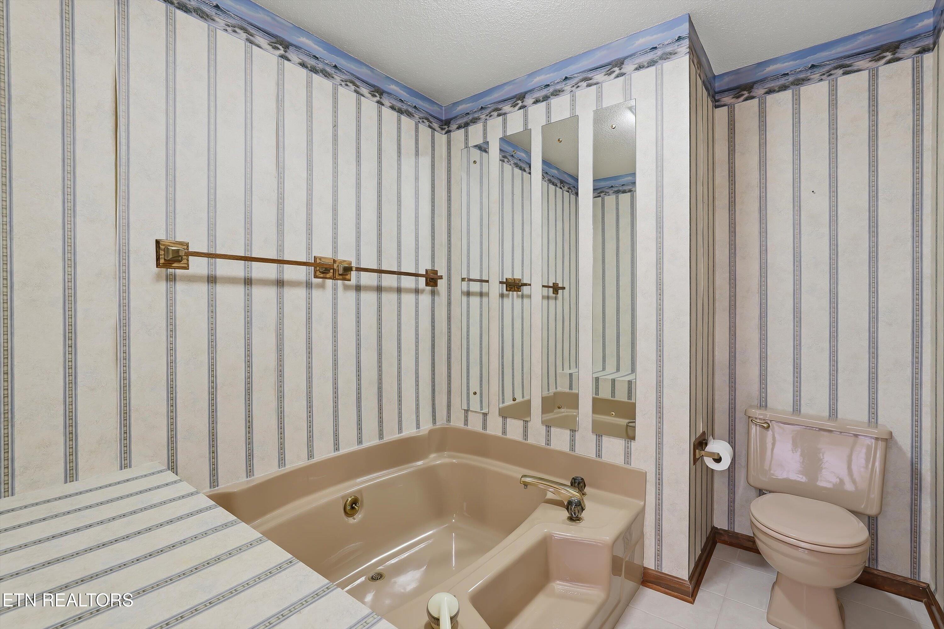 802 Oxford Hills Drive Maryville TN 37803