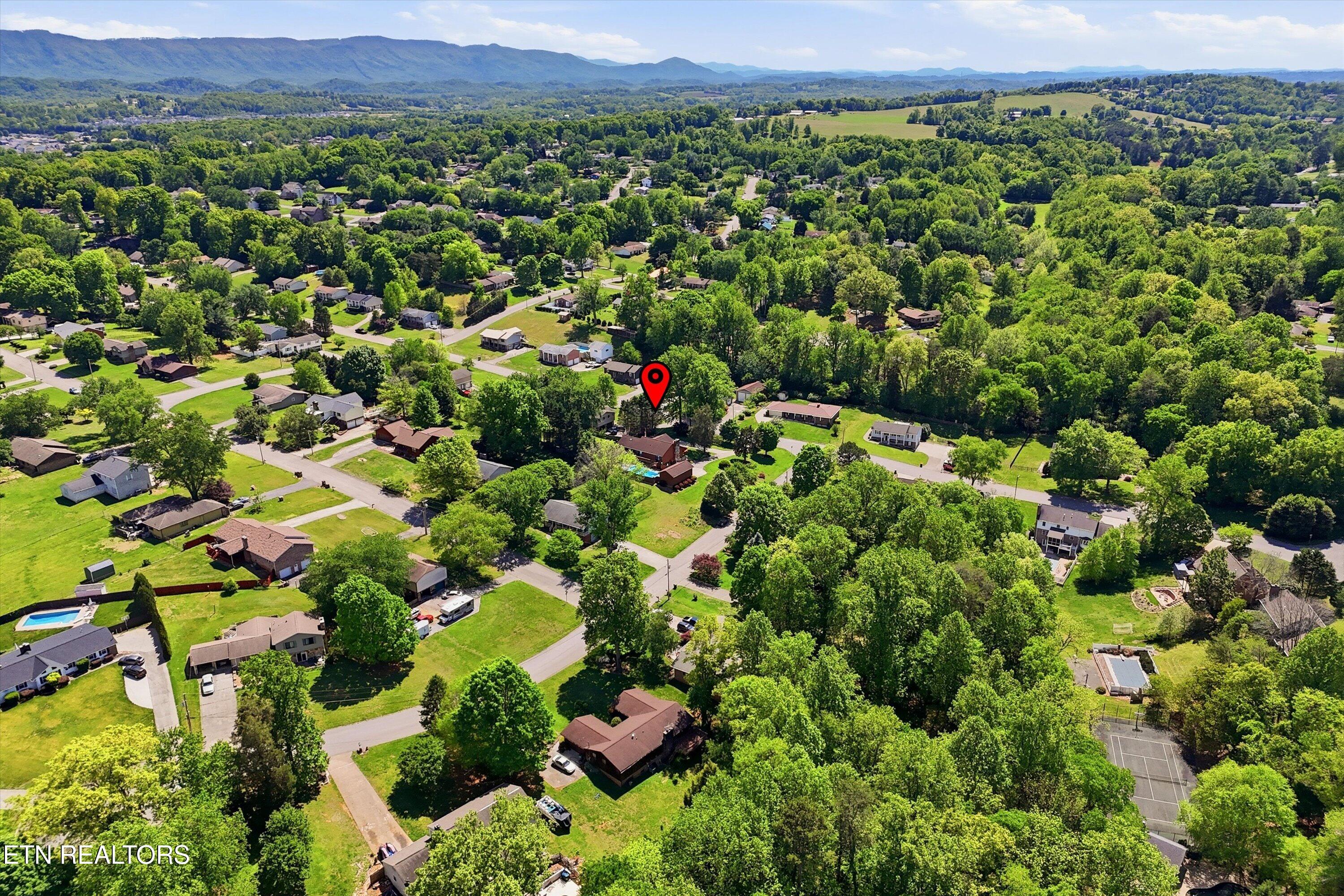802 Oxford Hills Drive Maryville TN 37803