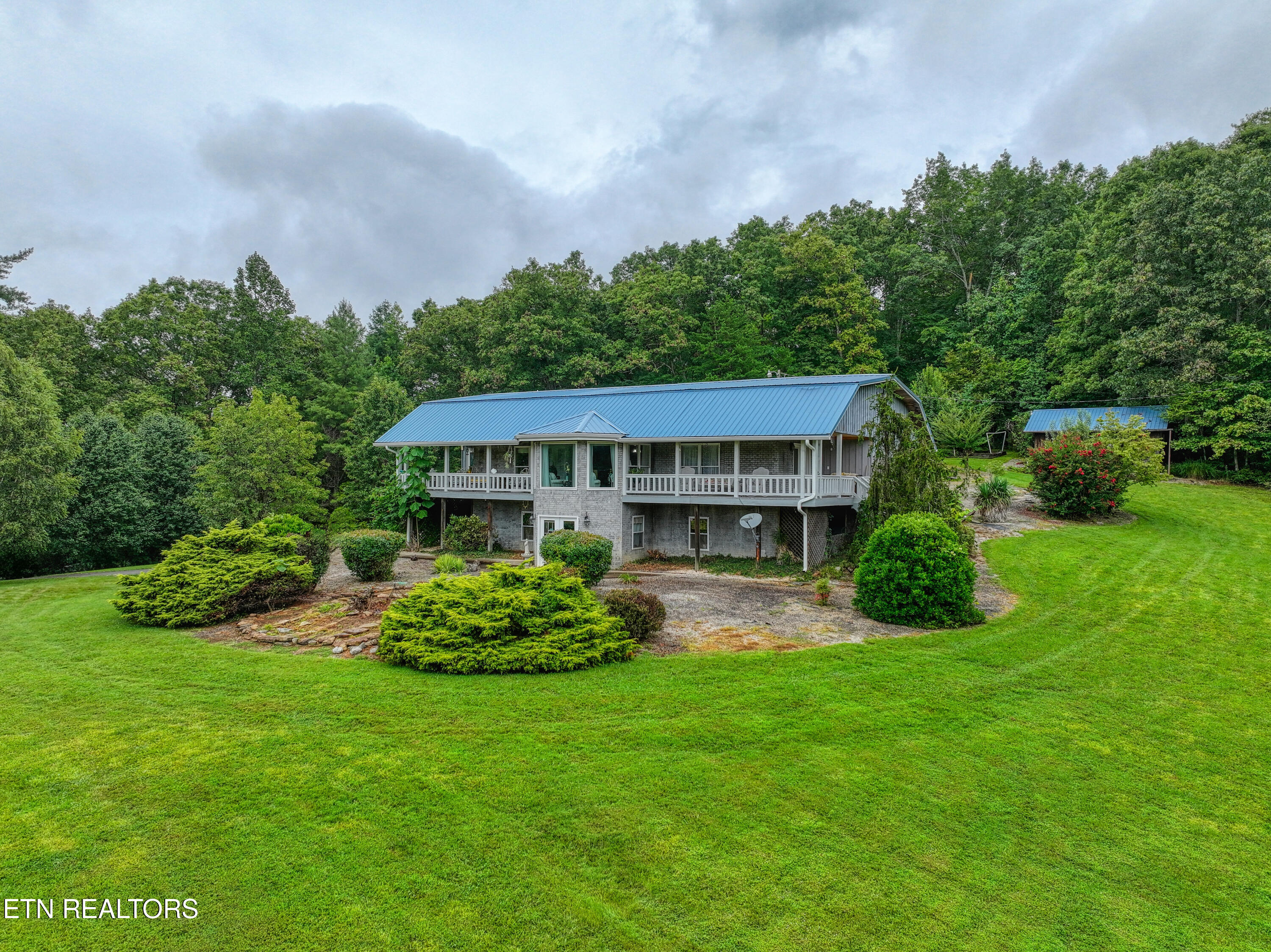 9161 Buffalo Road Oneida TN 37841