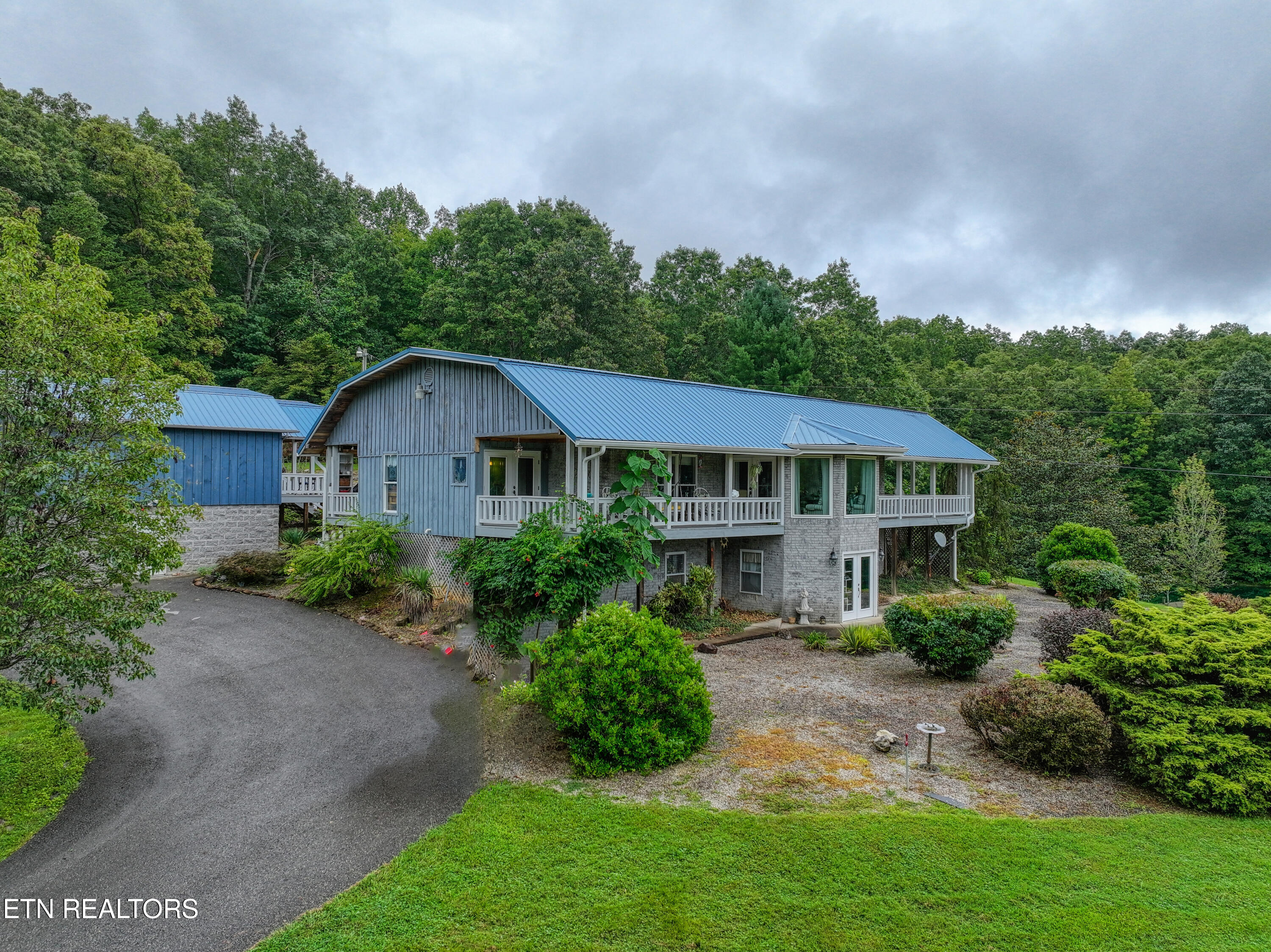 9161 Buffalo Road Oneida TN 37841