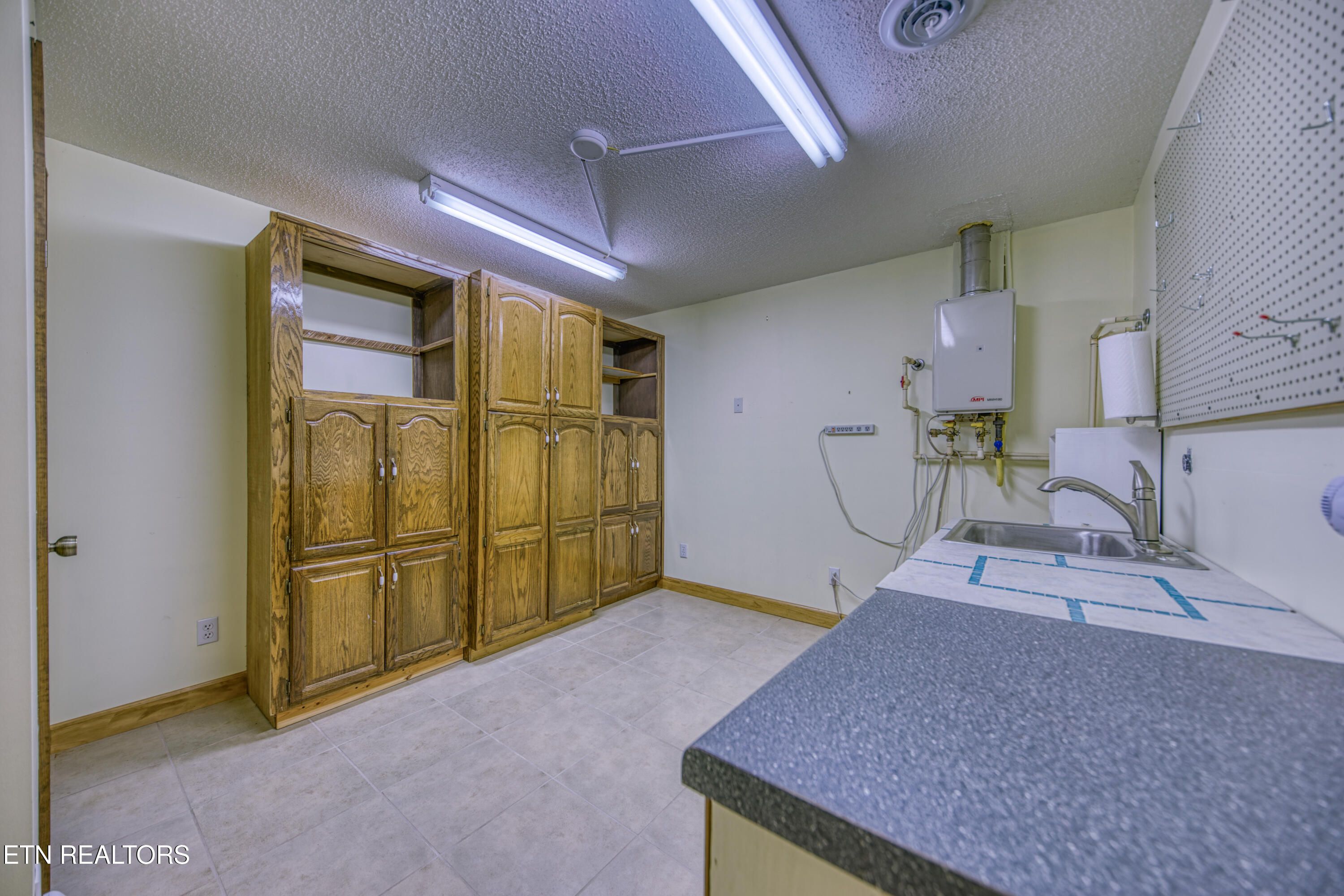 9161 Buffalo Road Oneida TN 37841