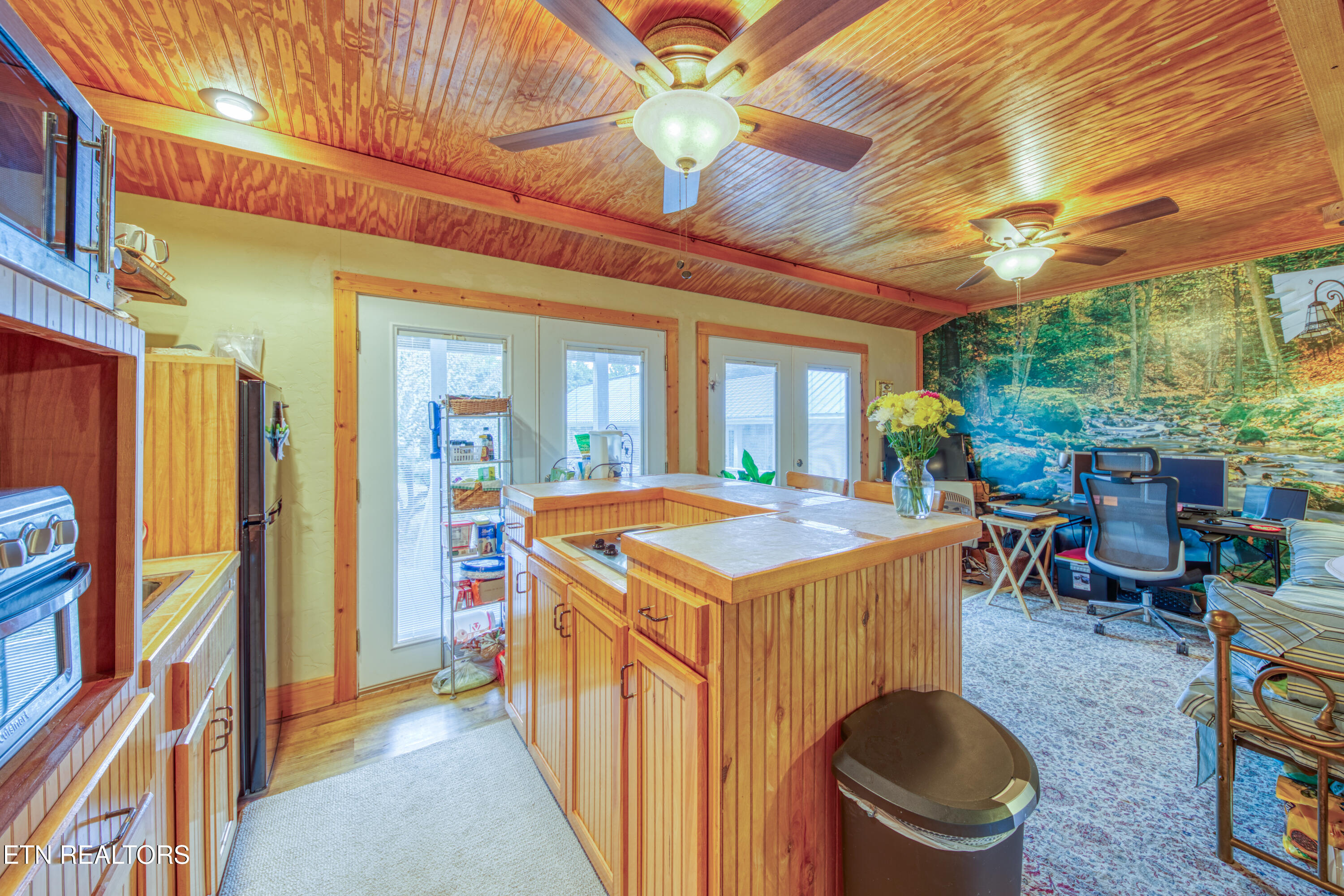 9161 Buffalo Road Oneida TN 37841