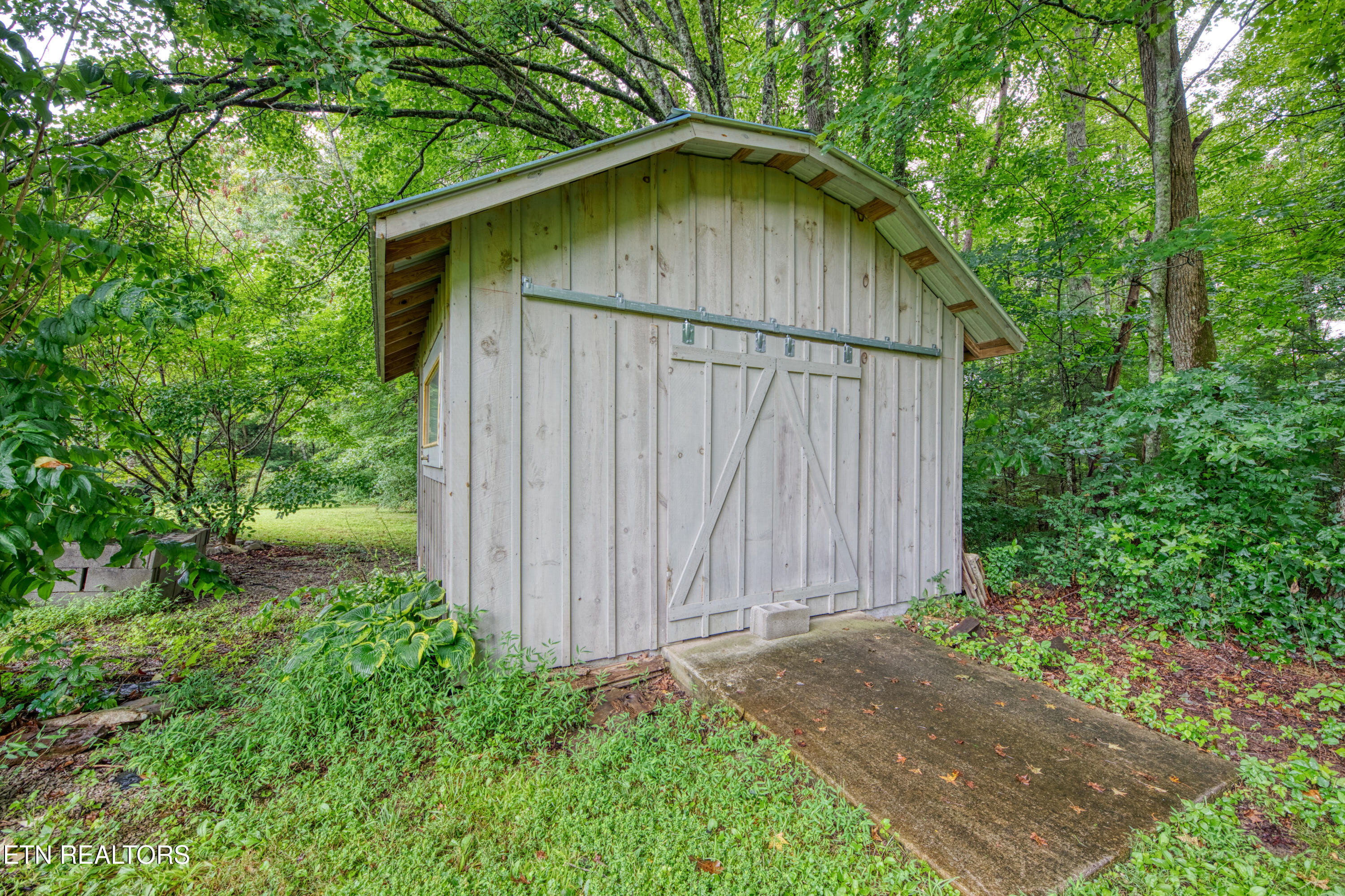 9161 Buffalo Road Oneida TN 37841