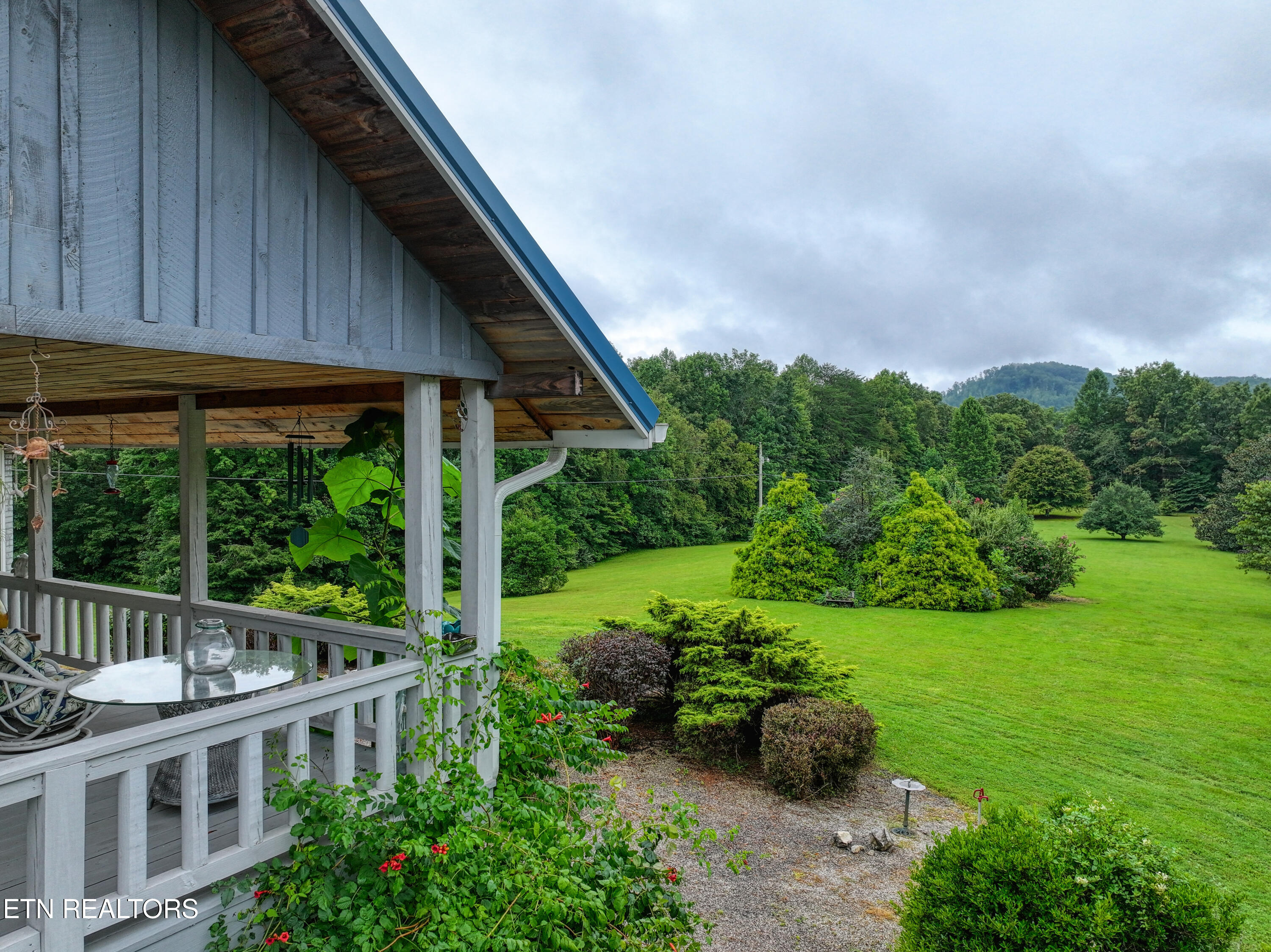 9161 Buffalo Road Oneida TN 37841