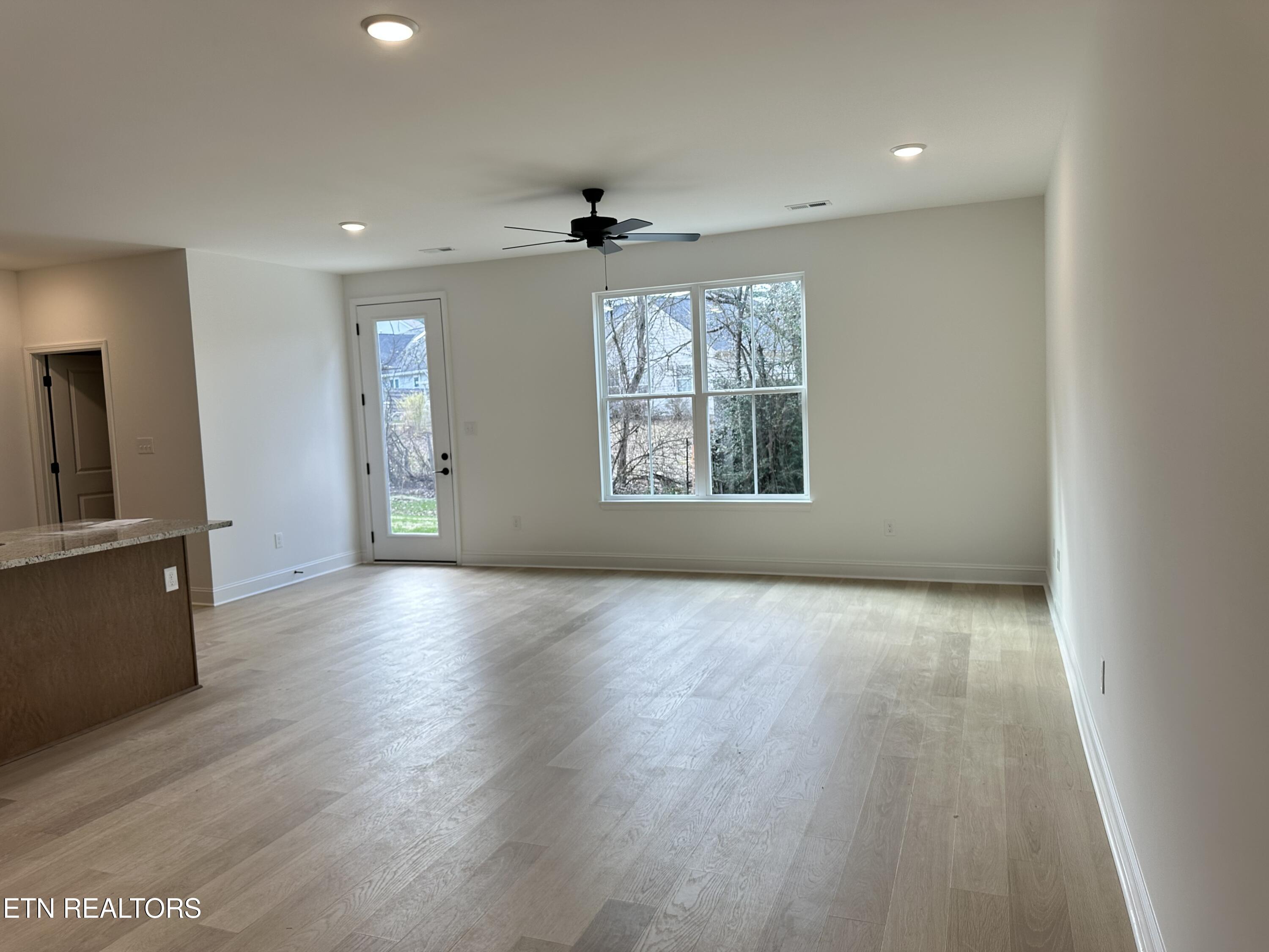 1731 Lateglow Way Knoxville TN 37931