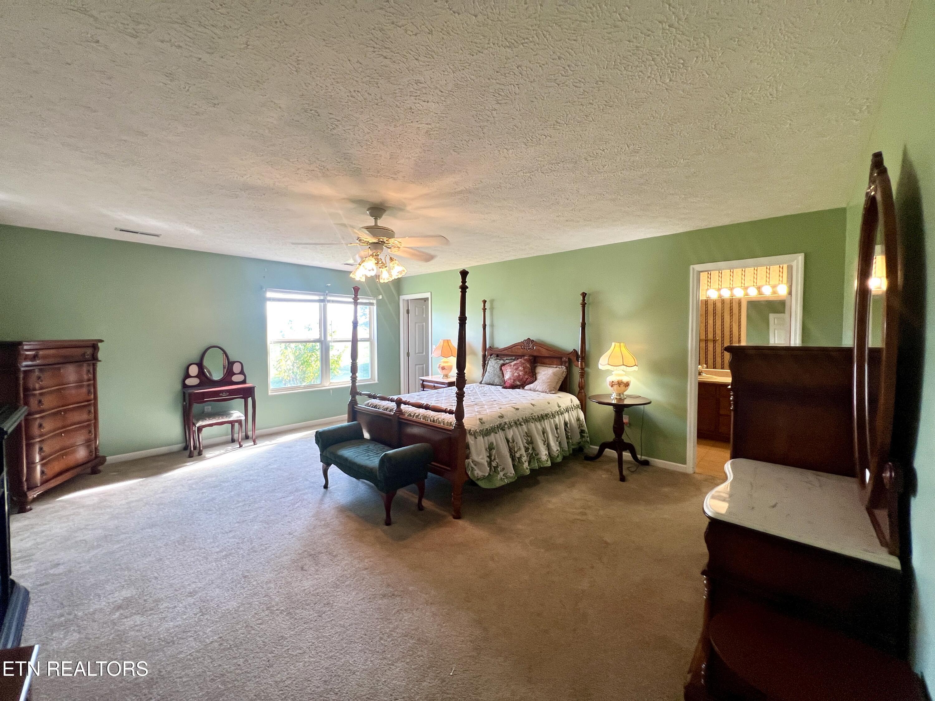 2526 Goingback Circle Sevierville TN 37876