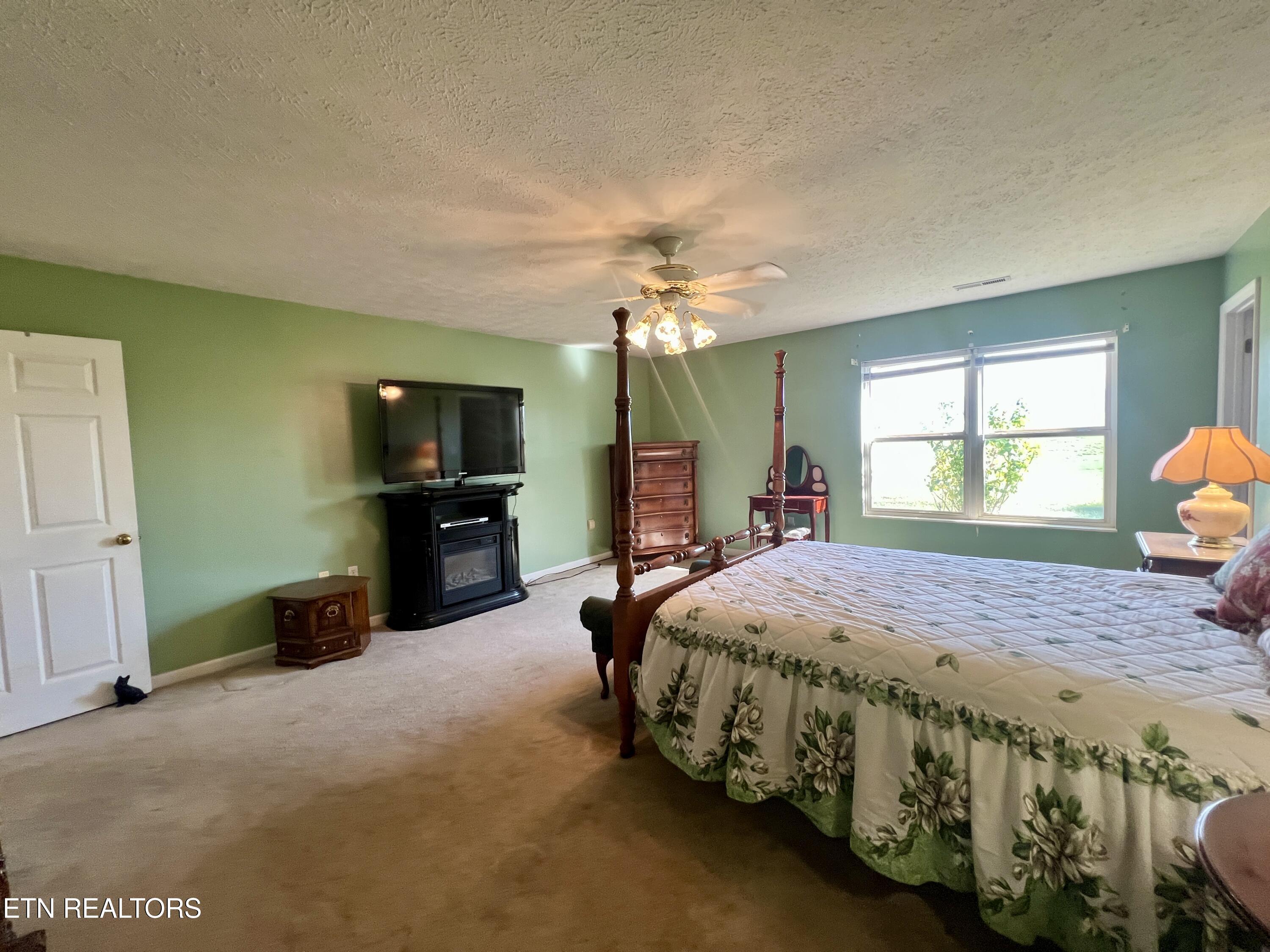 2526 Goingback Circle Sevierville TN 37876