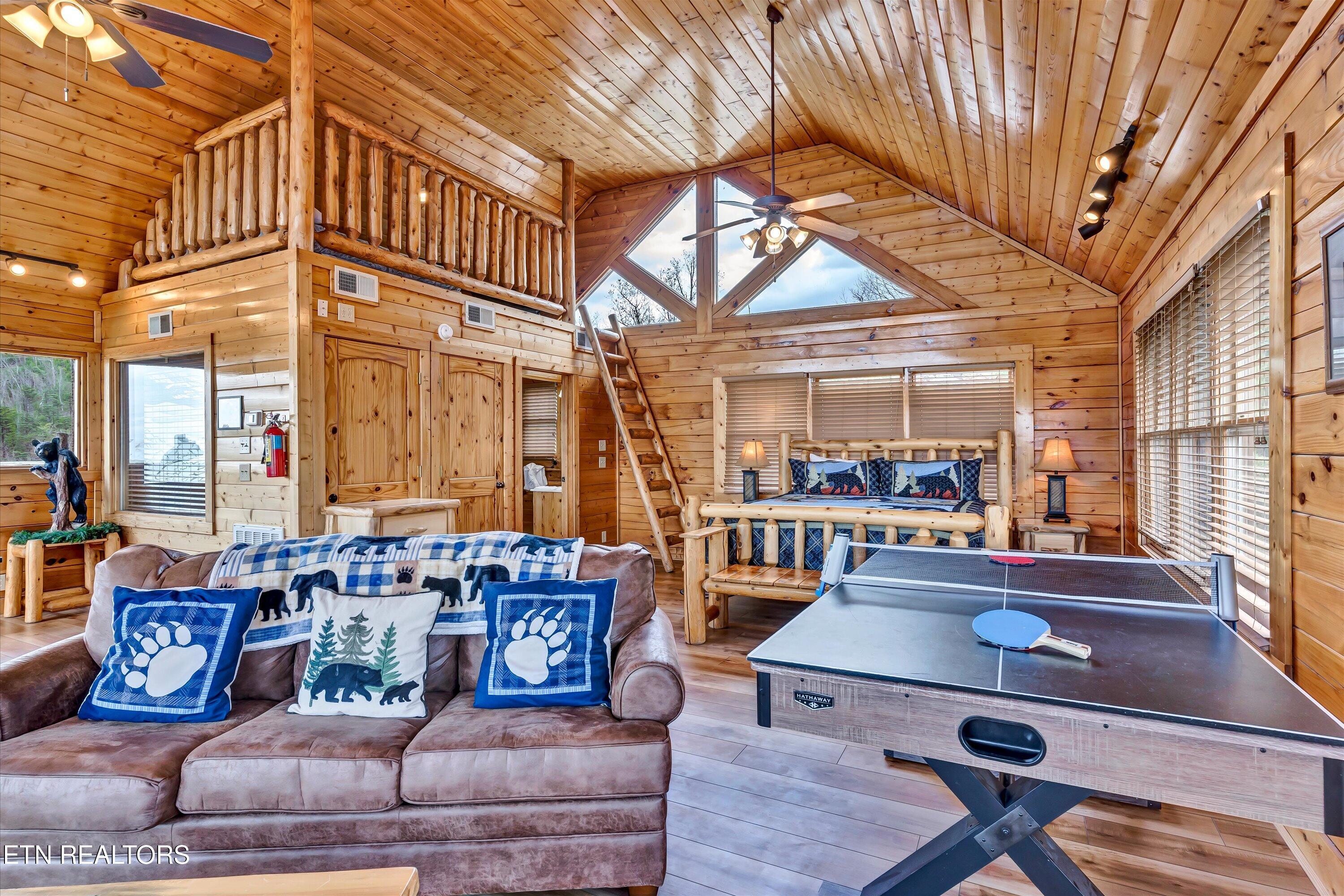906 Black Bear Cub Way Sevierville TN 37862