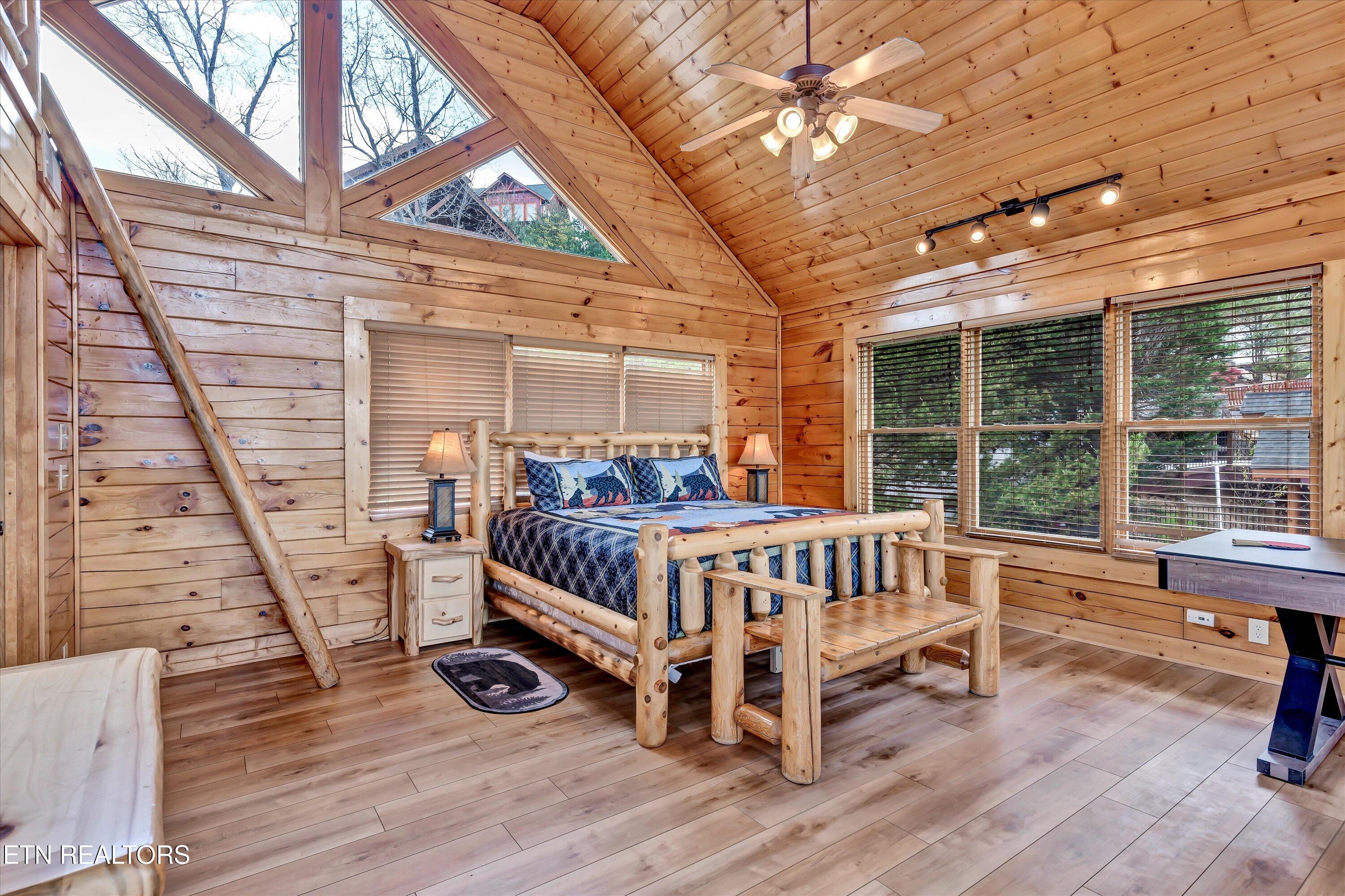 906 Black Bear Cub Way Sevierville TN 37862