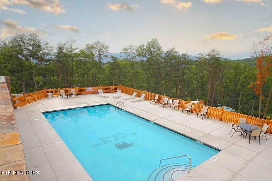 906 Black Bear Cub Way Sevierville TN 37862