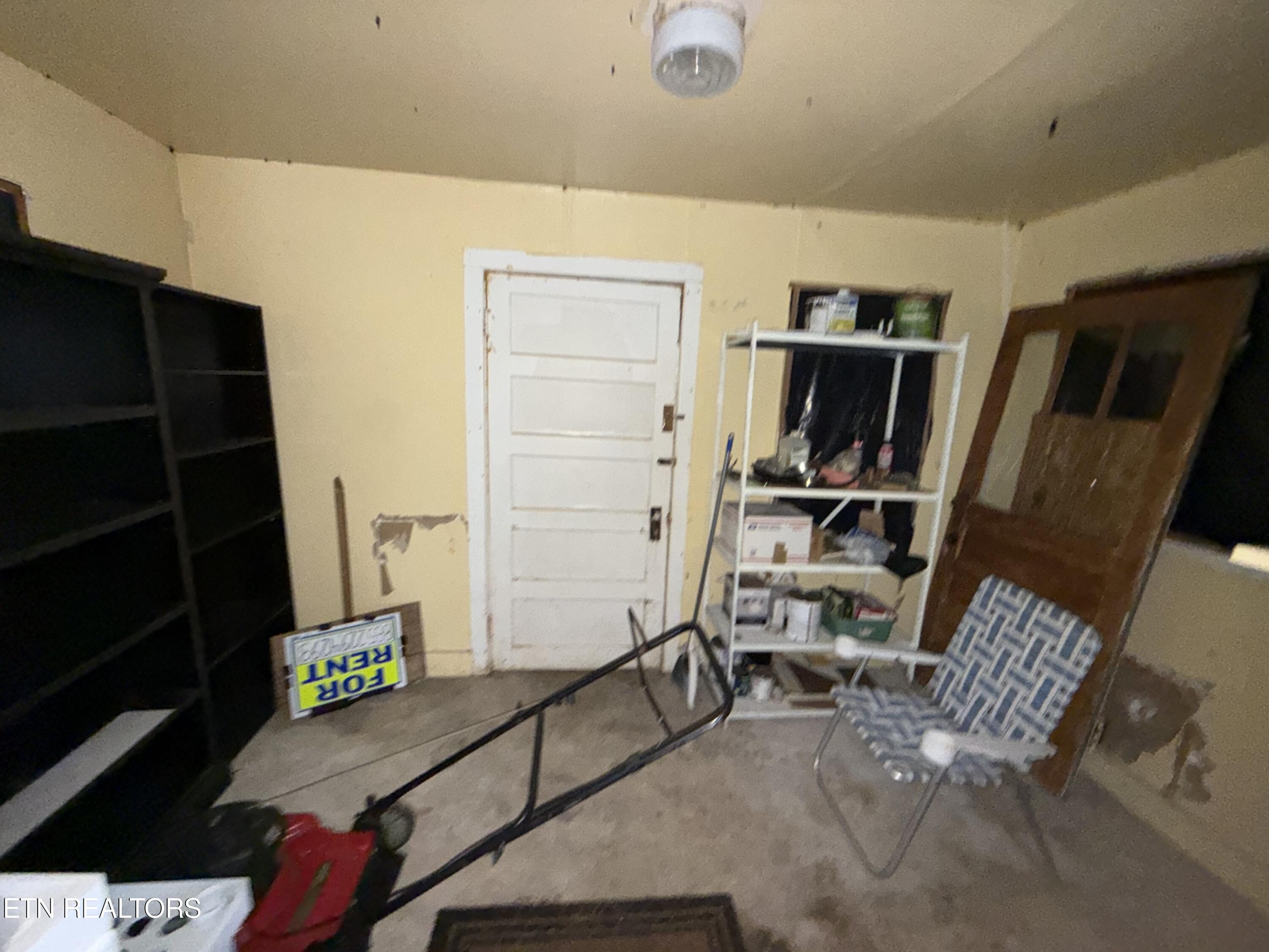 8032 E Emory Road Corryton TN 37721