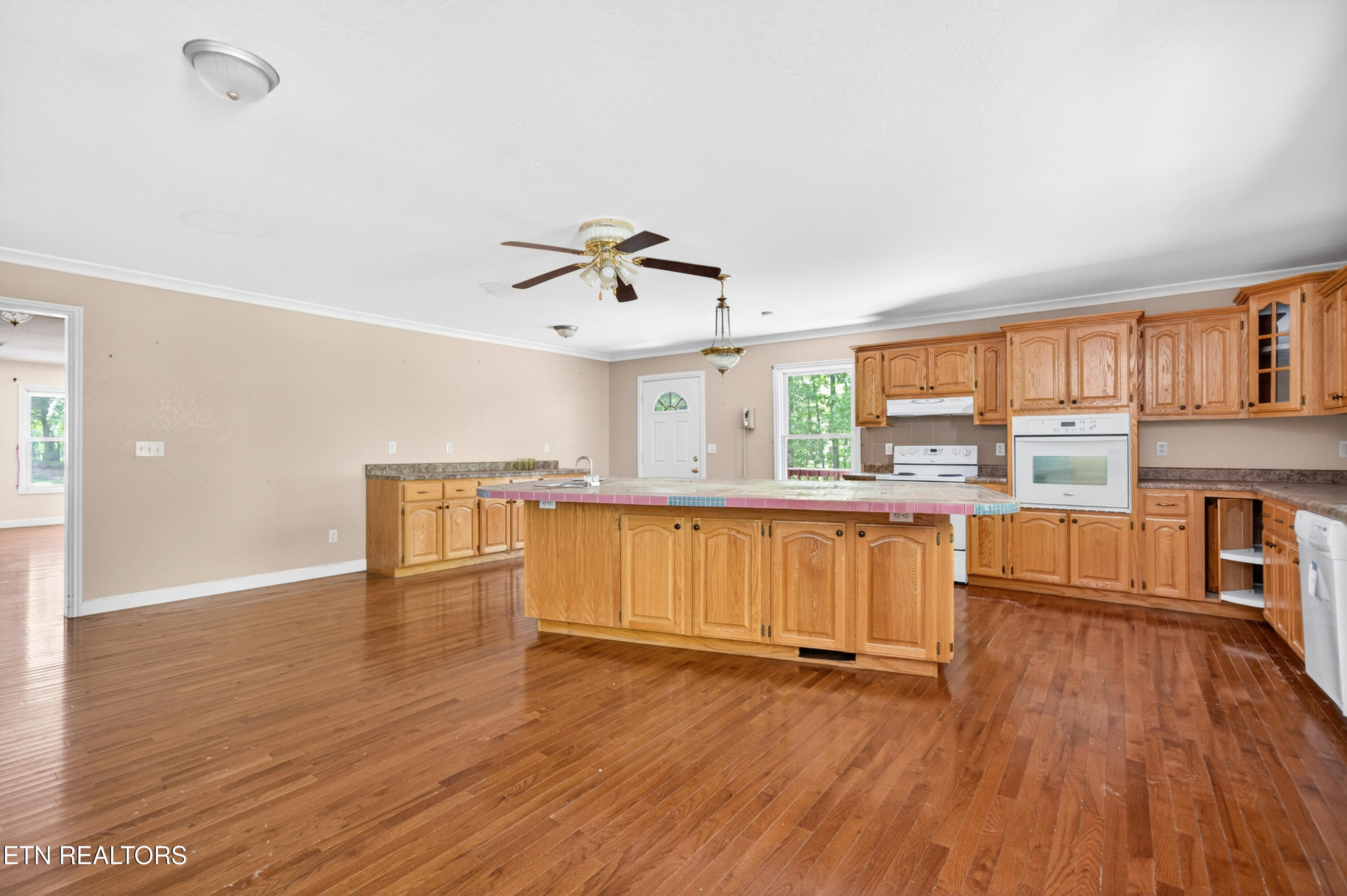 1161 Charlie Doss Road Jamestown TN 38556