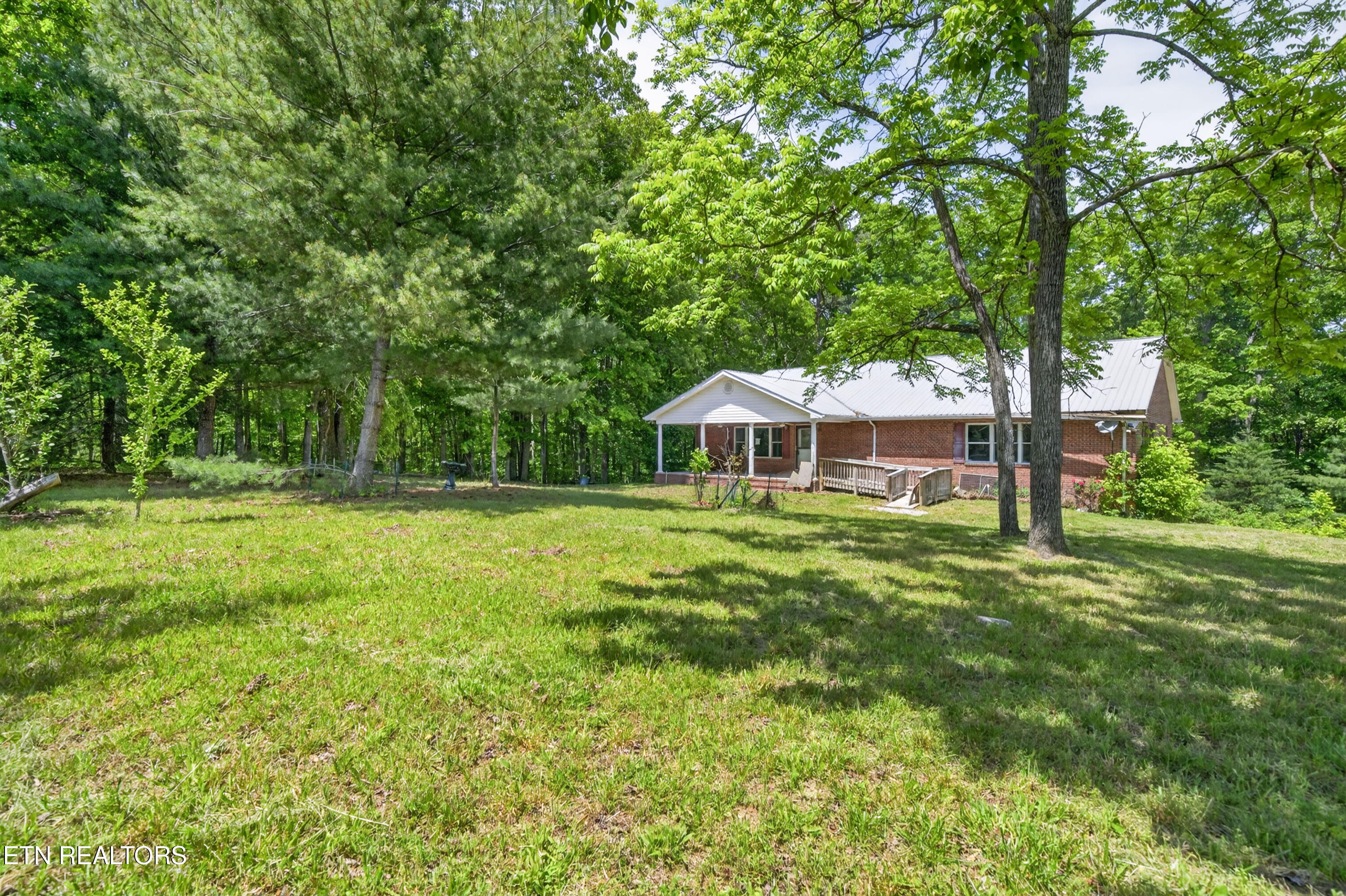 1161 Charlie Doss Road Jamestown TN 38556