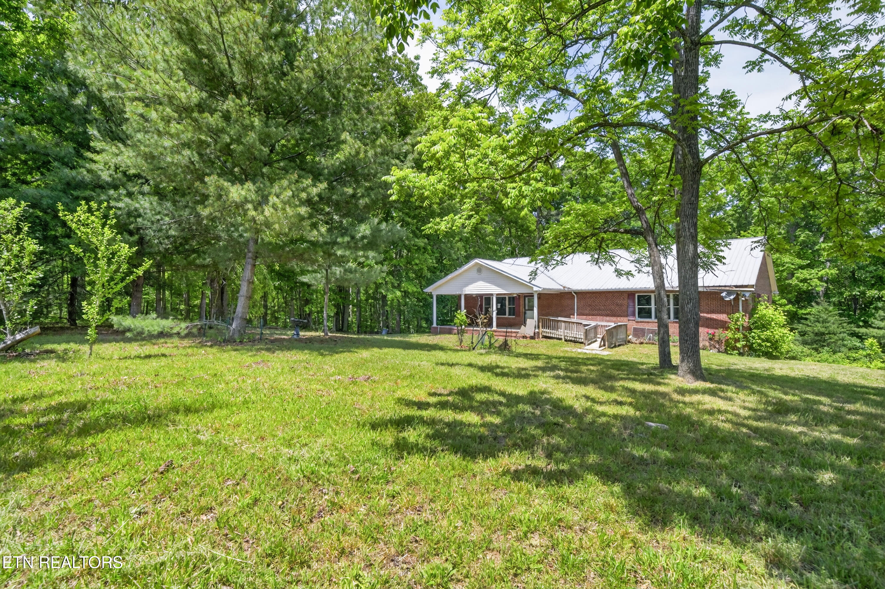 1161 Charlie Doss Road Jamestown TN 38556