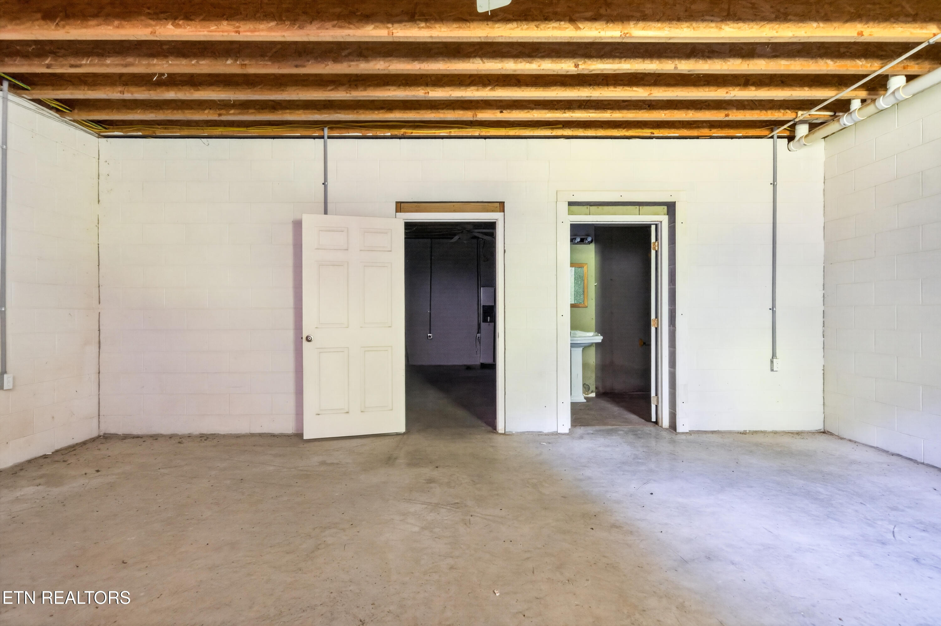 1161 Charlie Doss Road Jamestown TN 38556