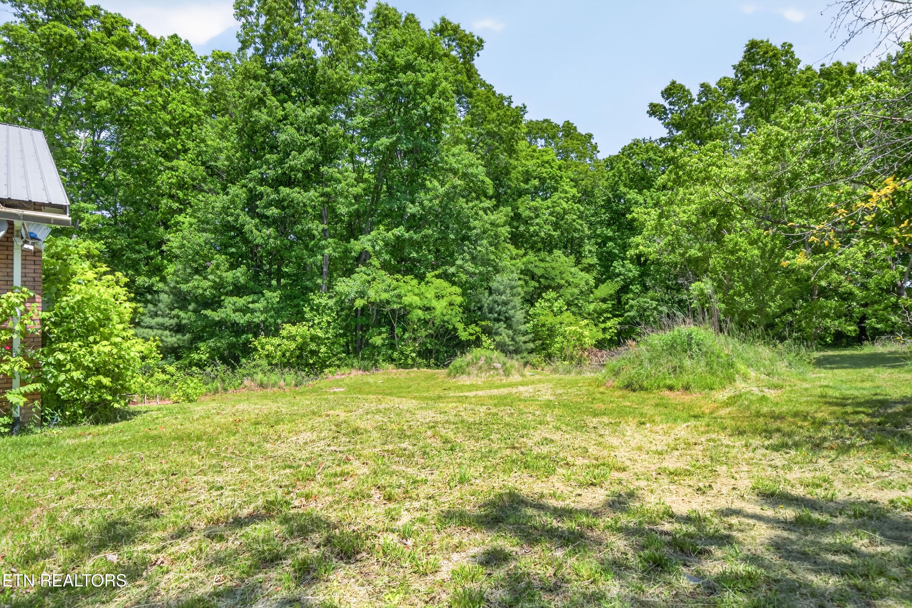1161 Charlie Doss Road Jamestown TN 38556