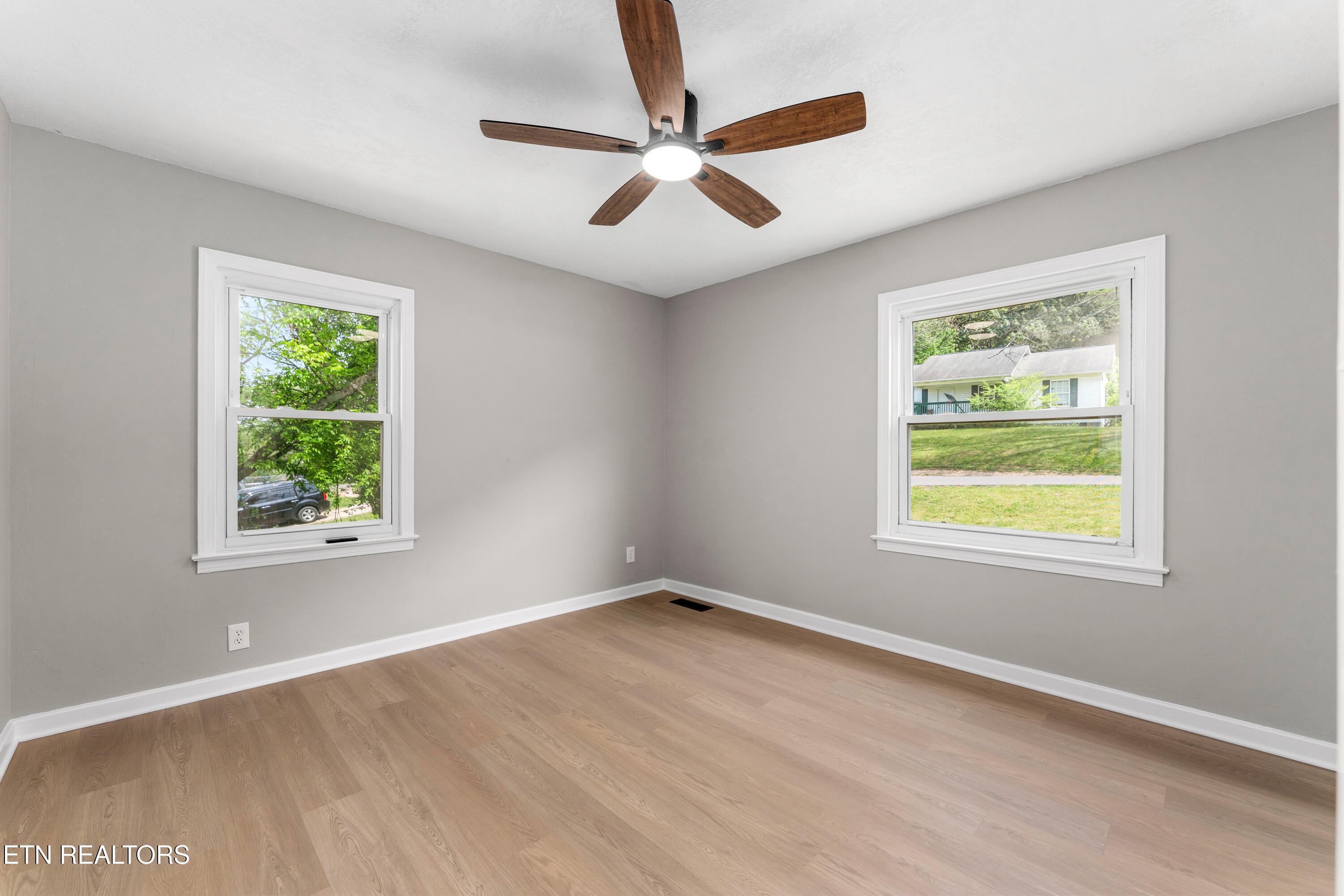 1703 Breda Drive Knoxville TN 37918